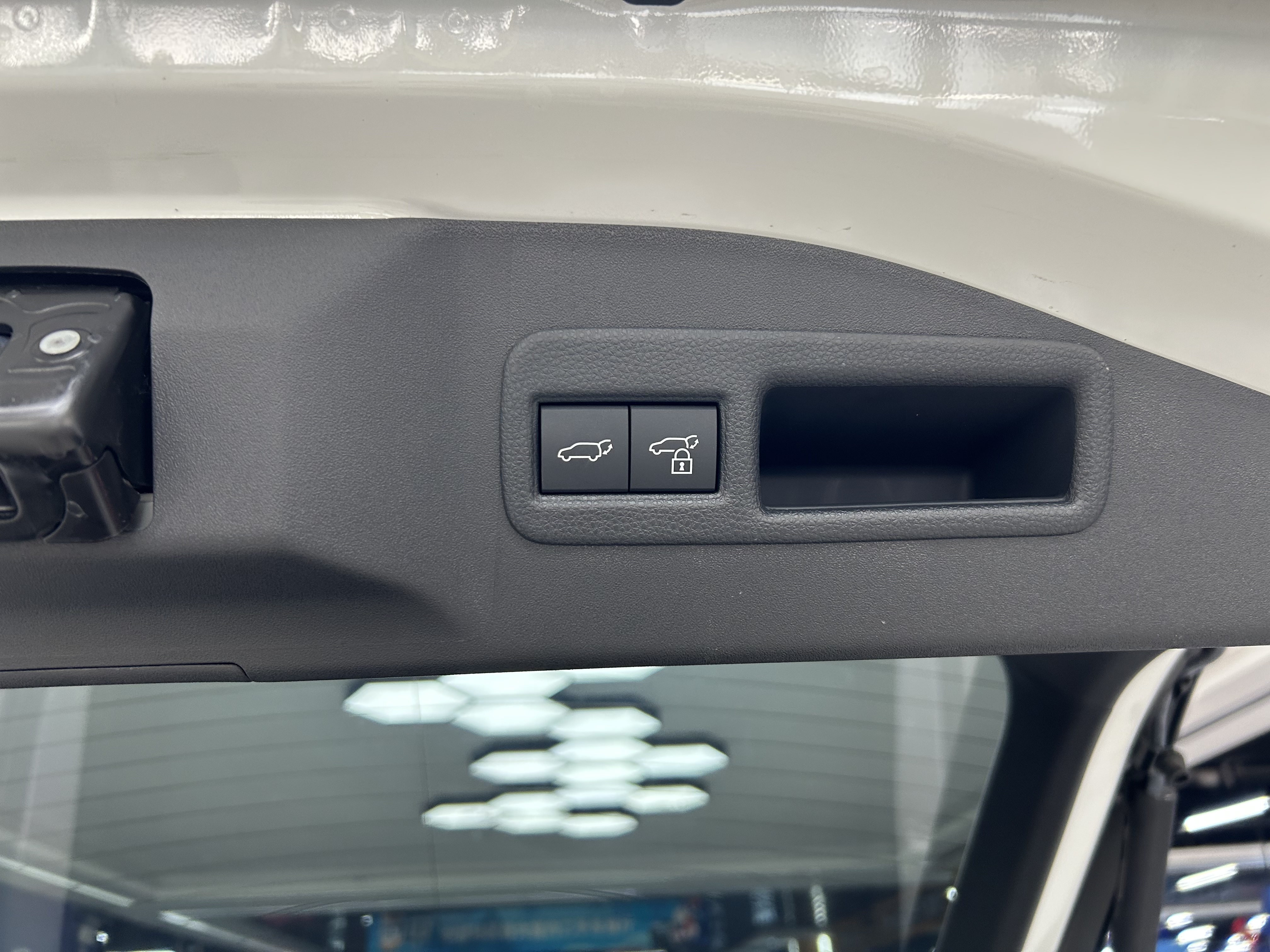 Toyota Bozhi 4X 2025 #18 Toyota Bozhi 4X 2025 car image #18