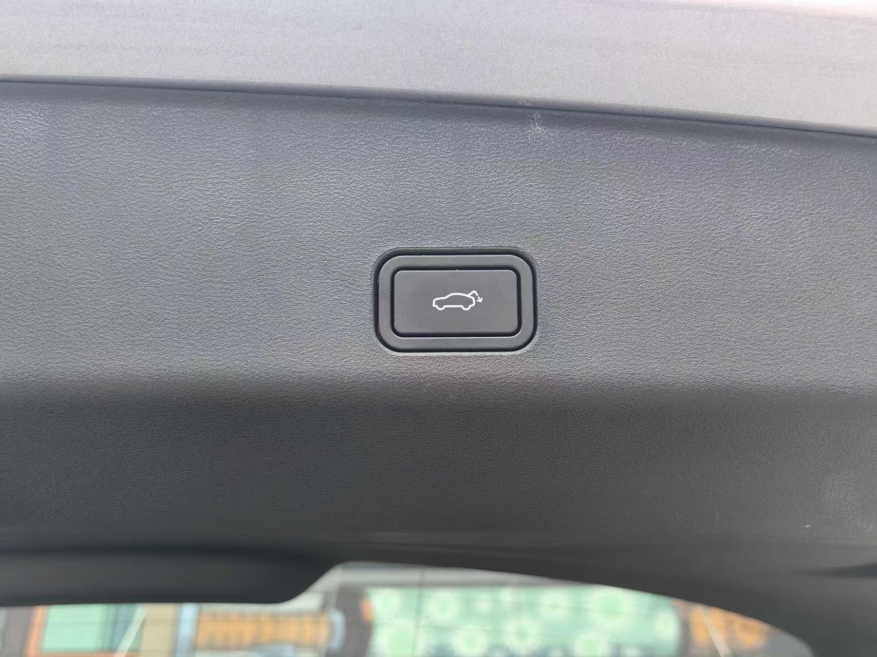 GEELY Monjaro 2023 car image #18