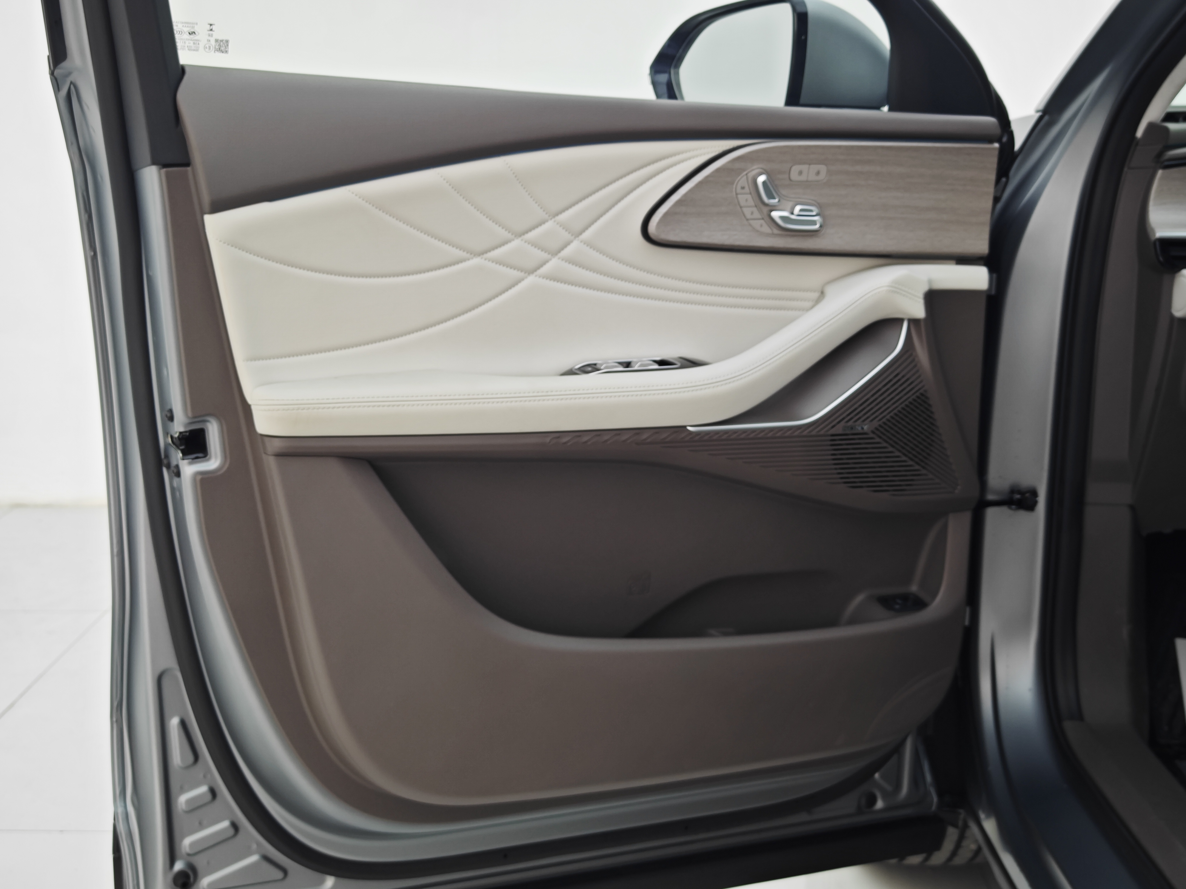 Exceed Yaoguang C-DM 2025 #18 Exceed Yaoguang C-DM 2025 car image #18