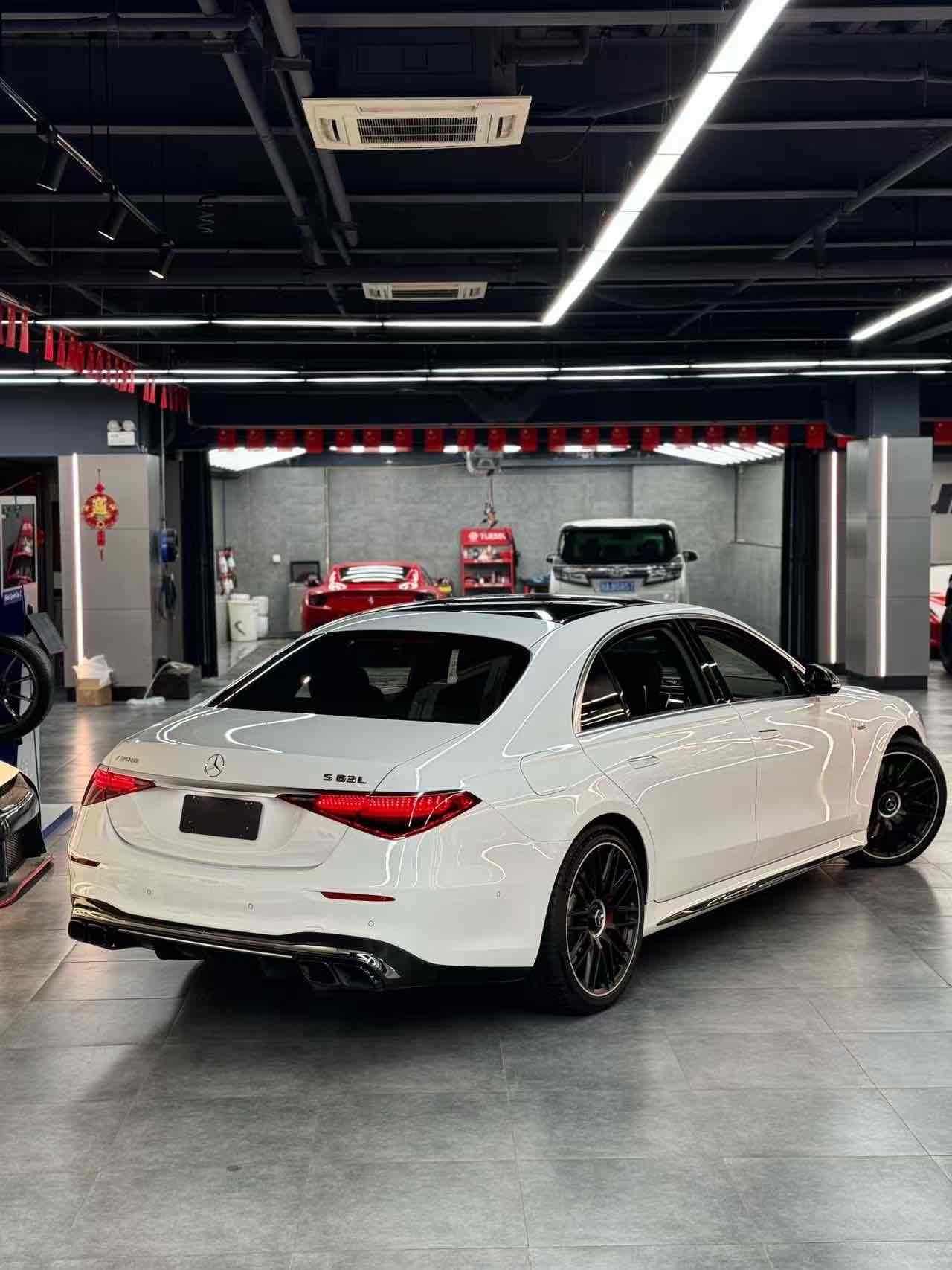 Mercedes-Benz S AMG New Energy 2025 صورة سيارة #18