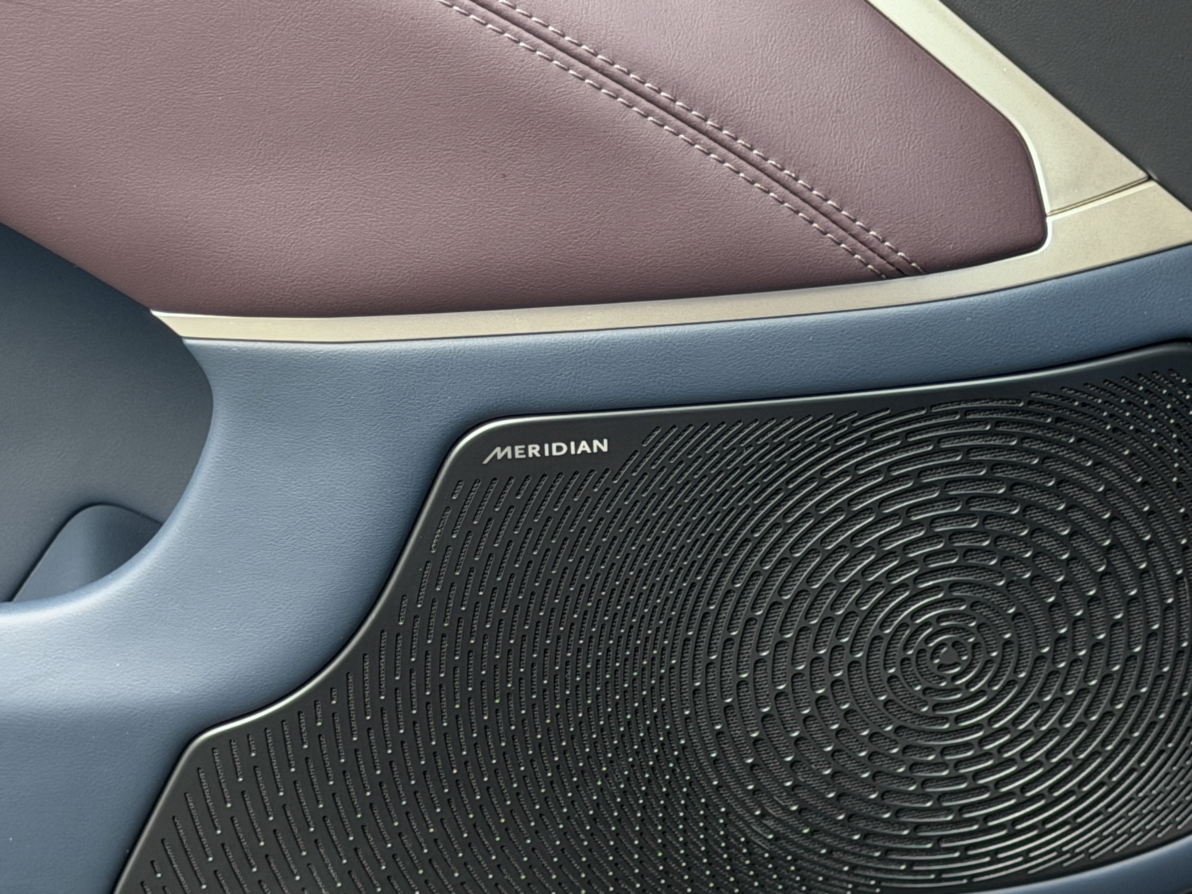 Avatr 11 2024 imagem de carro #18