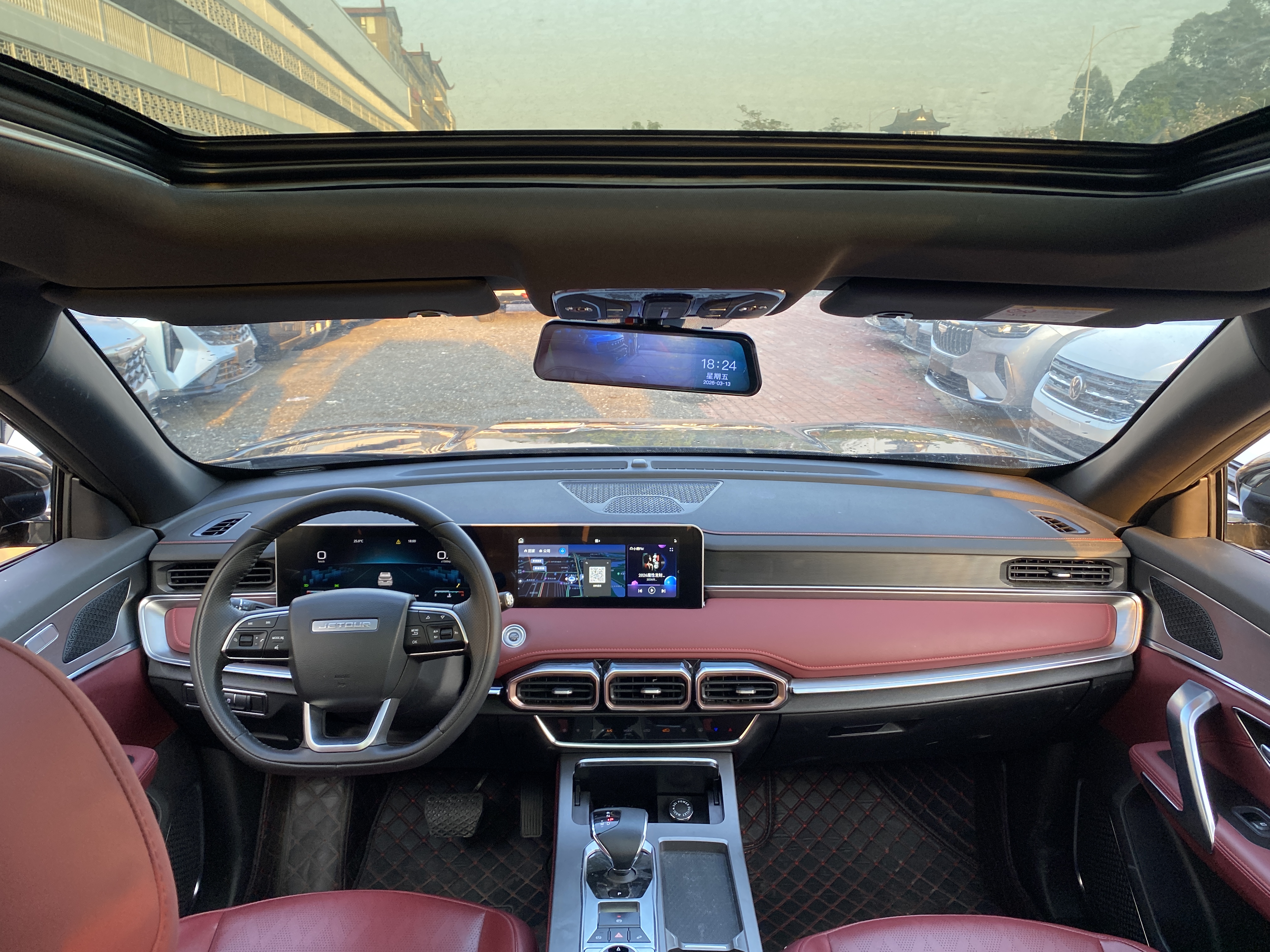 X70 PLUS 2024 car image #18