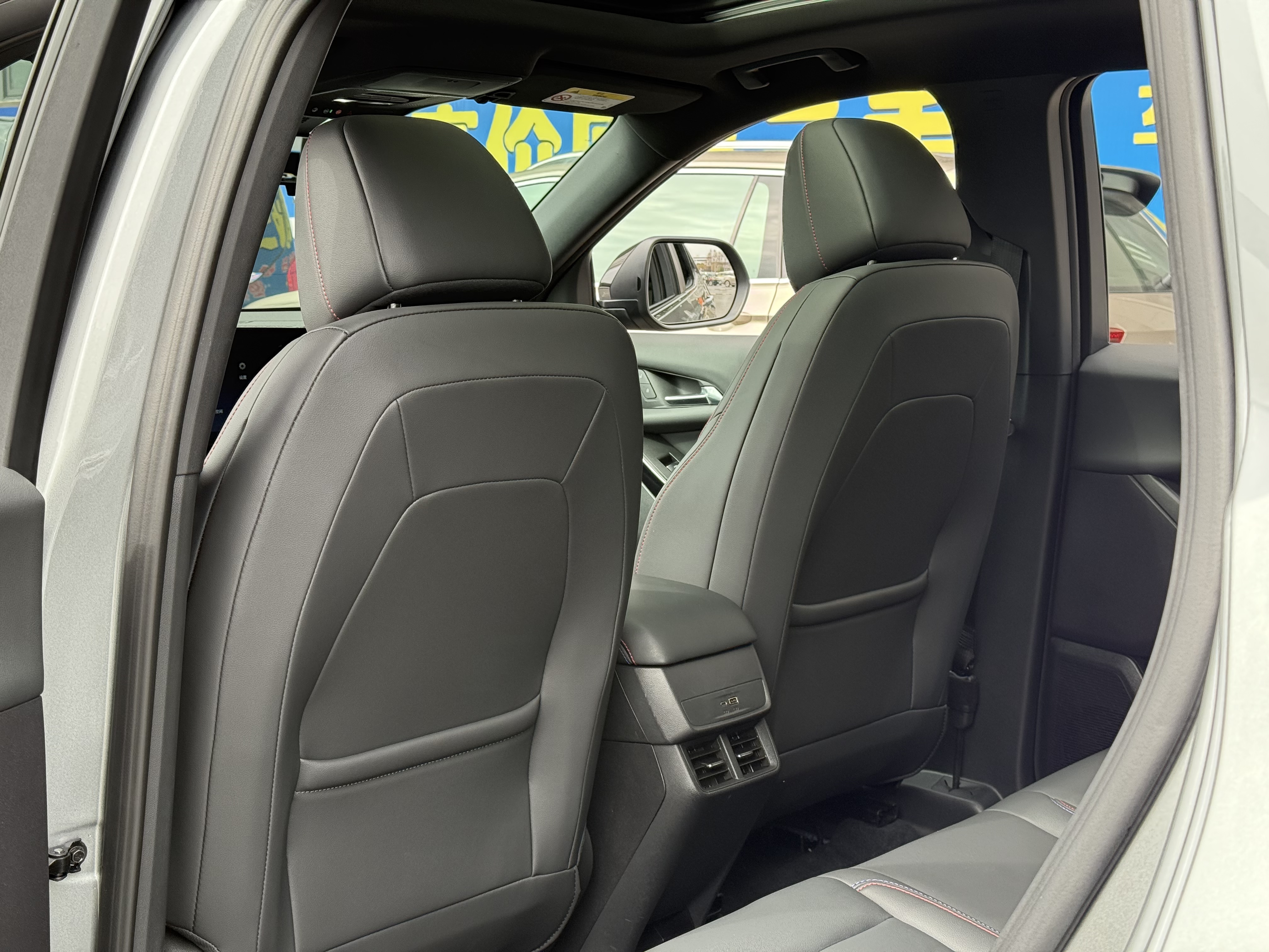 Chevrolet Equinox Plus 2026 car image #18