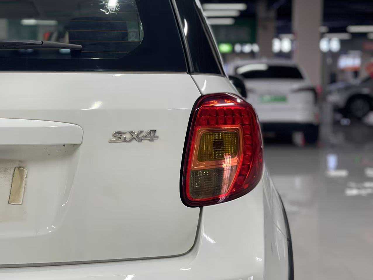 Suzuki SX4 Sedan 2015 imagem de carro #18