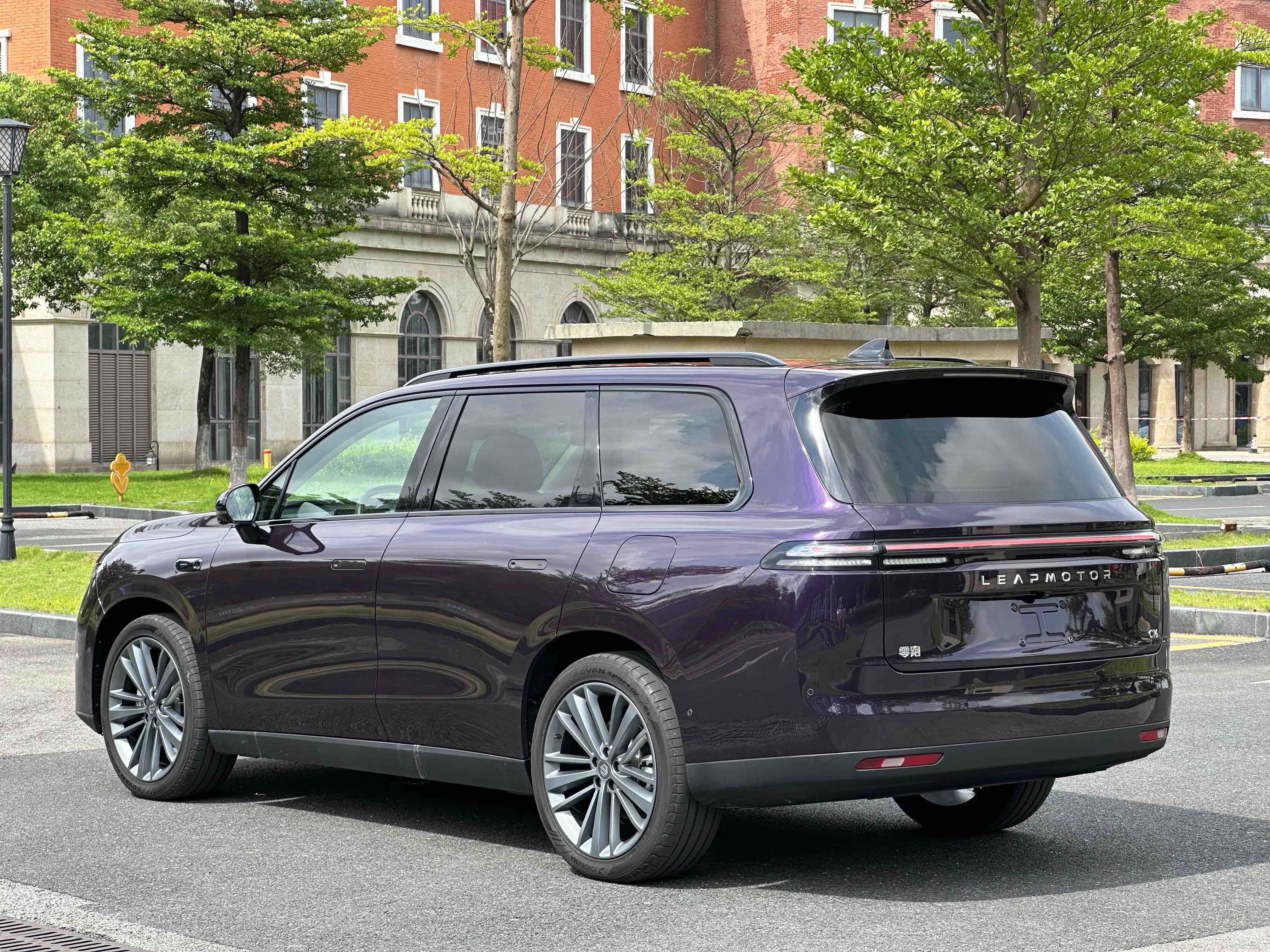 Leapmotor C16 2025 #18 Leapmotor C16 2025 car image #18