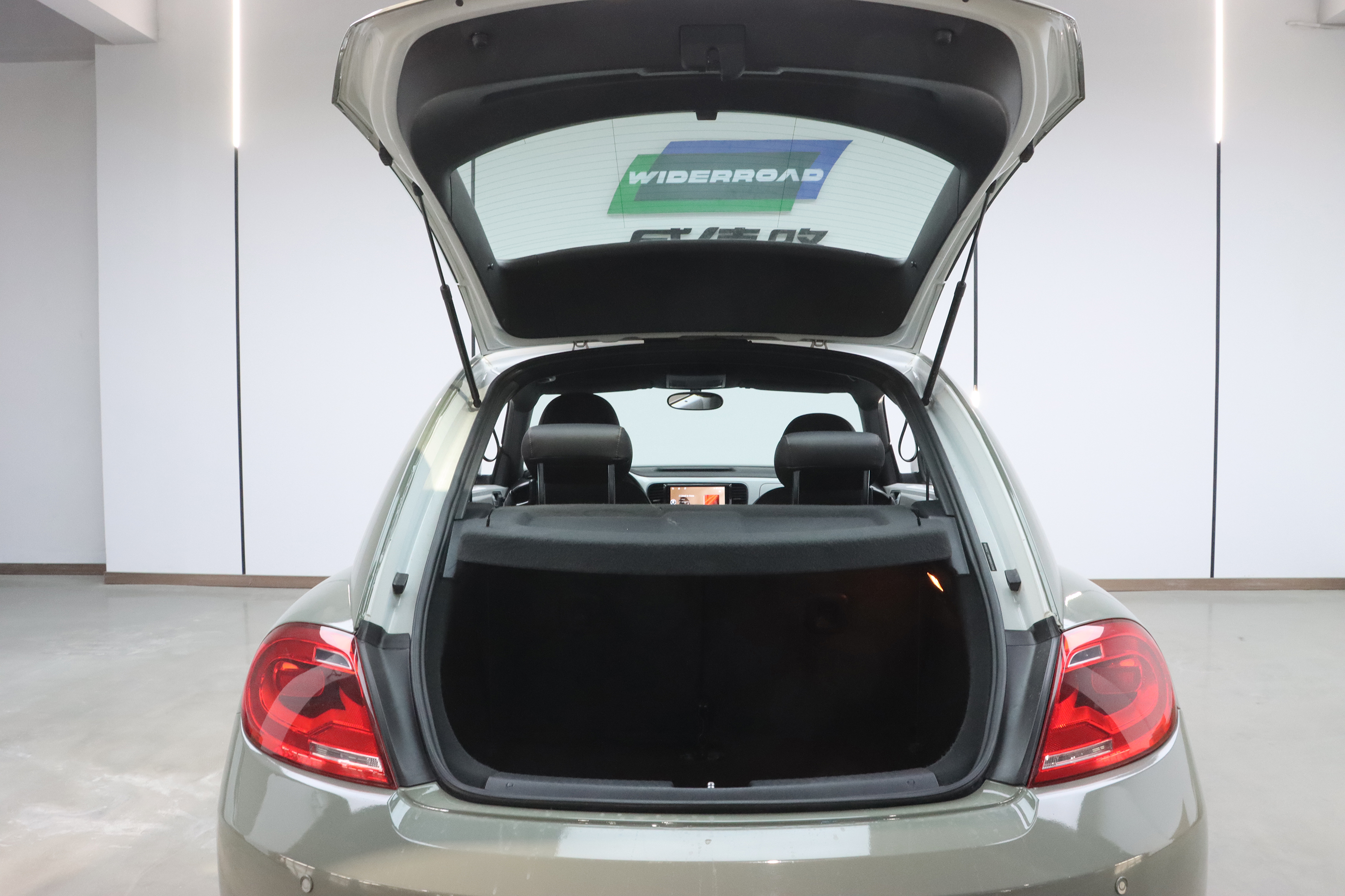 Volkswagen Beetle 2014 изображение автомобиля #18