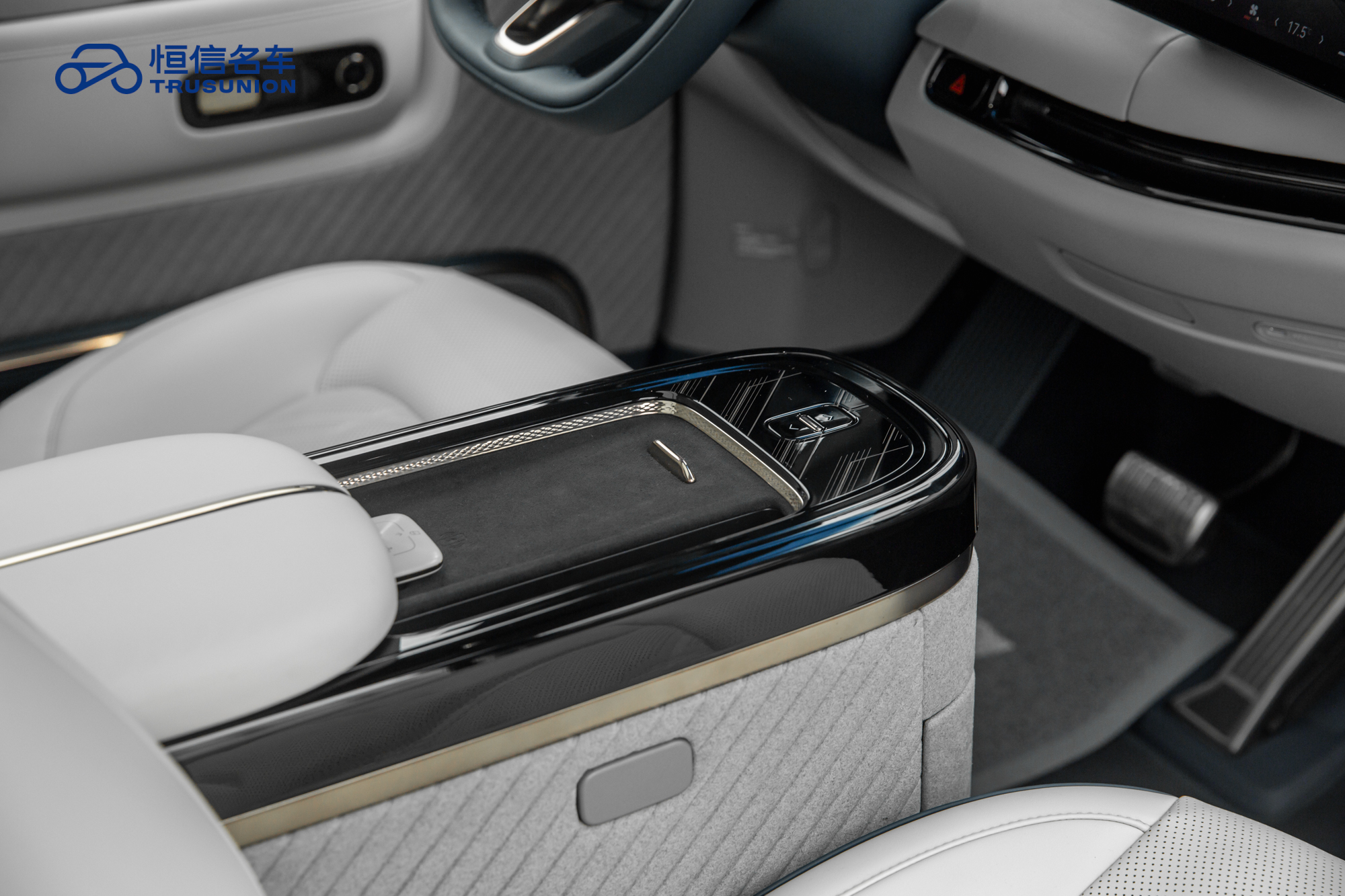 Zeekr MIX 2024 изображение автомобиля #18