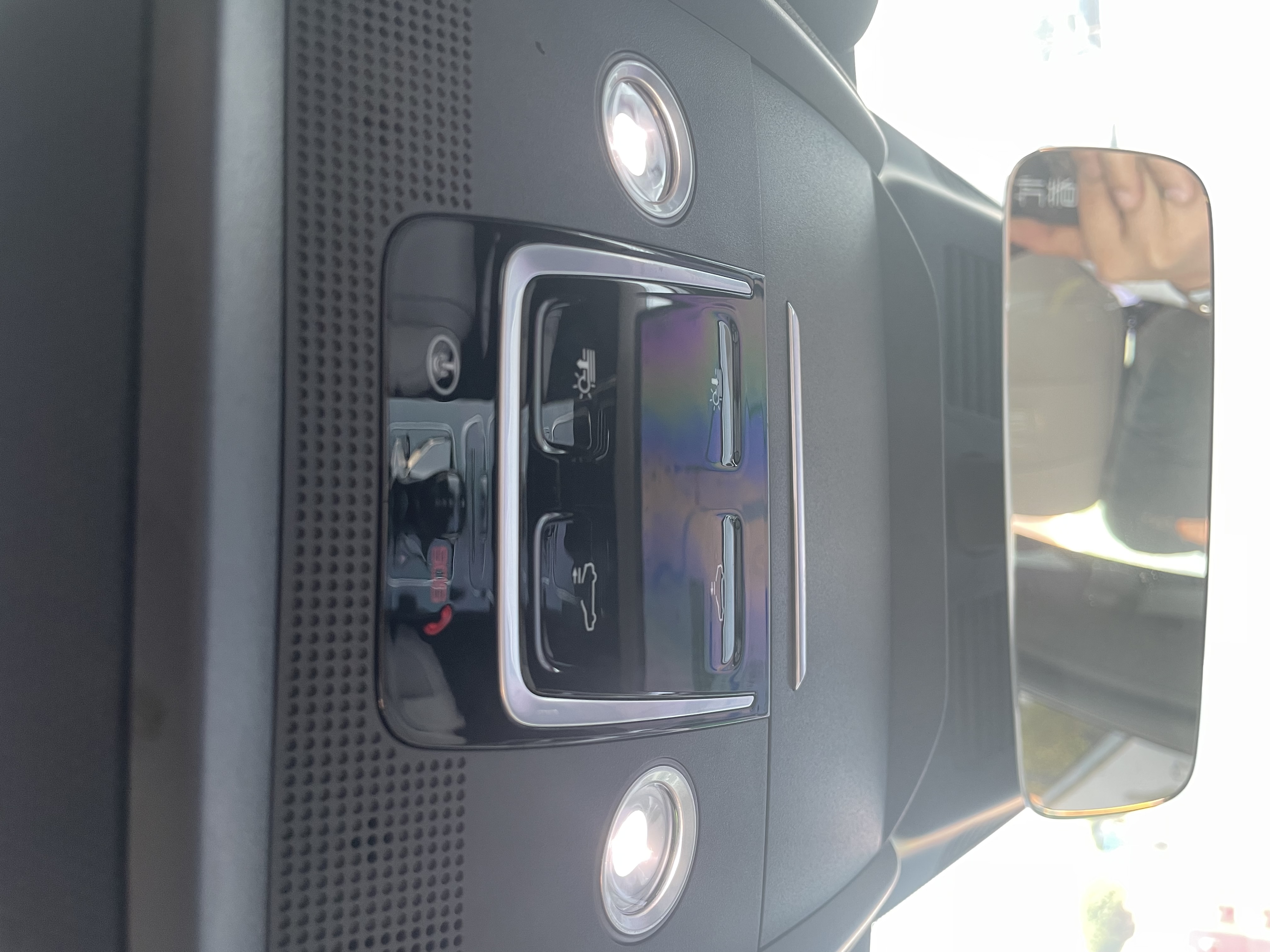 BYD Han 2024 car image #18