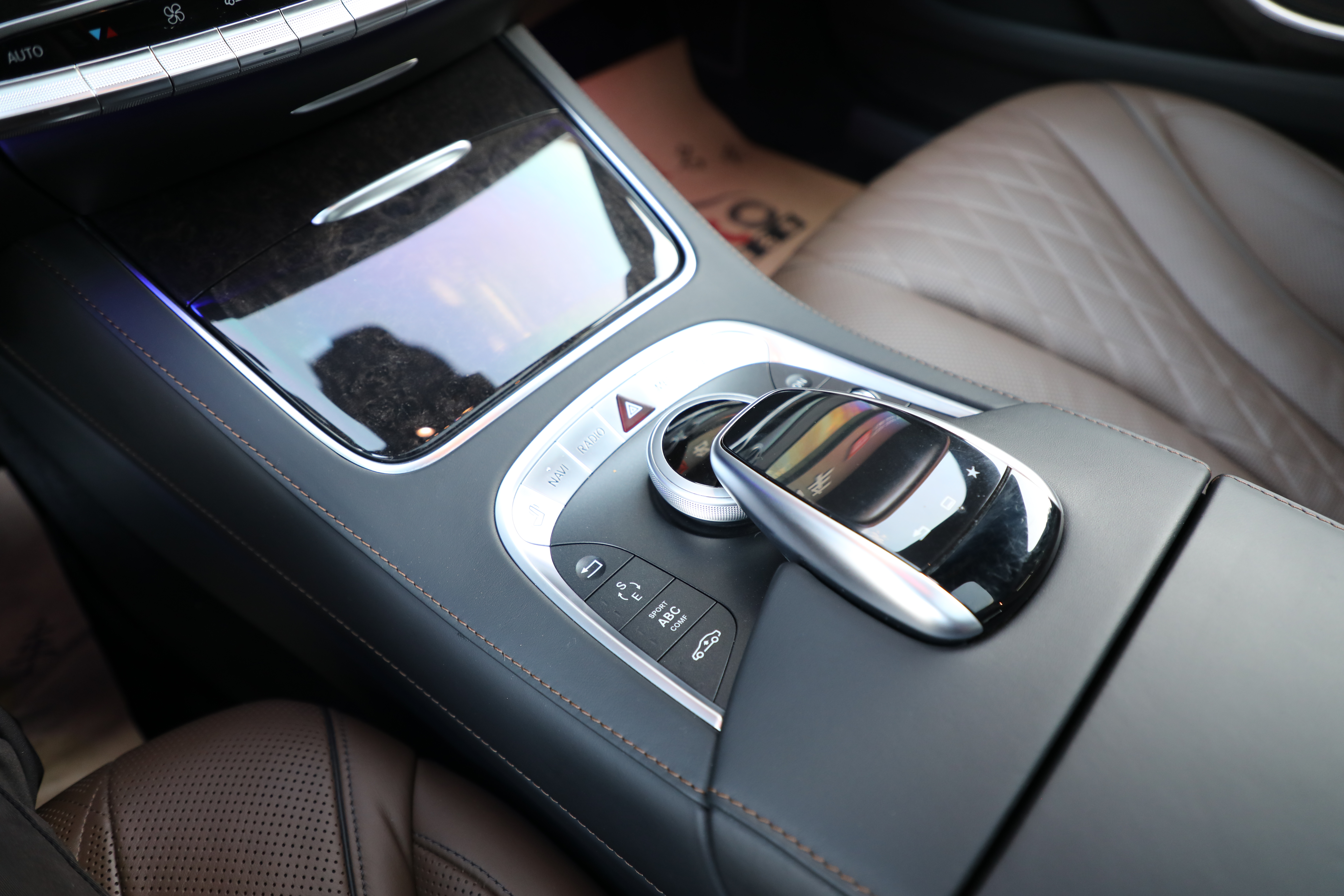Mercedes-Benz S Class 2015 car image #18