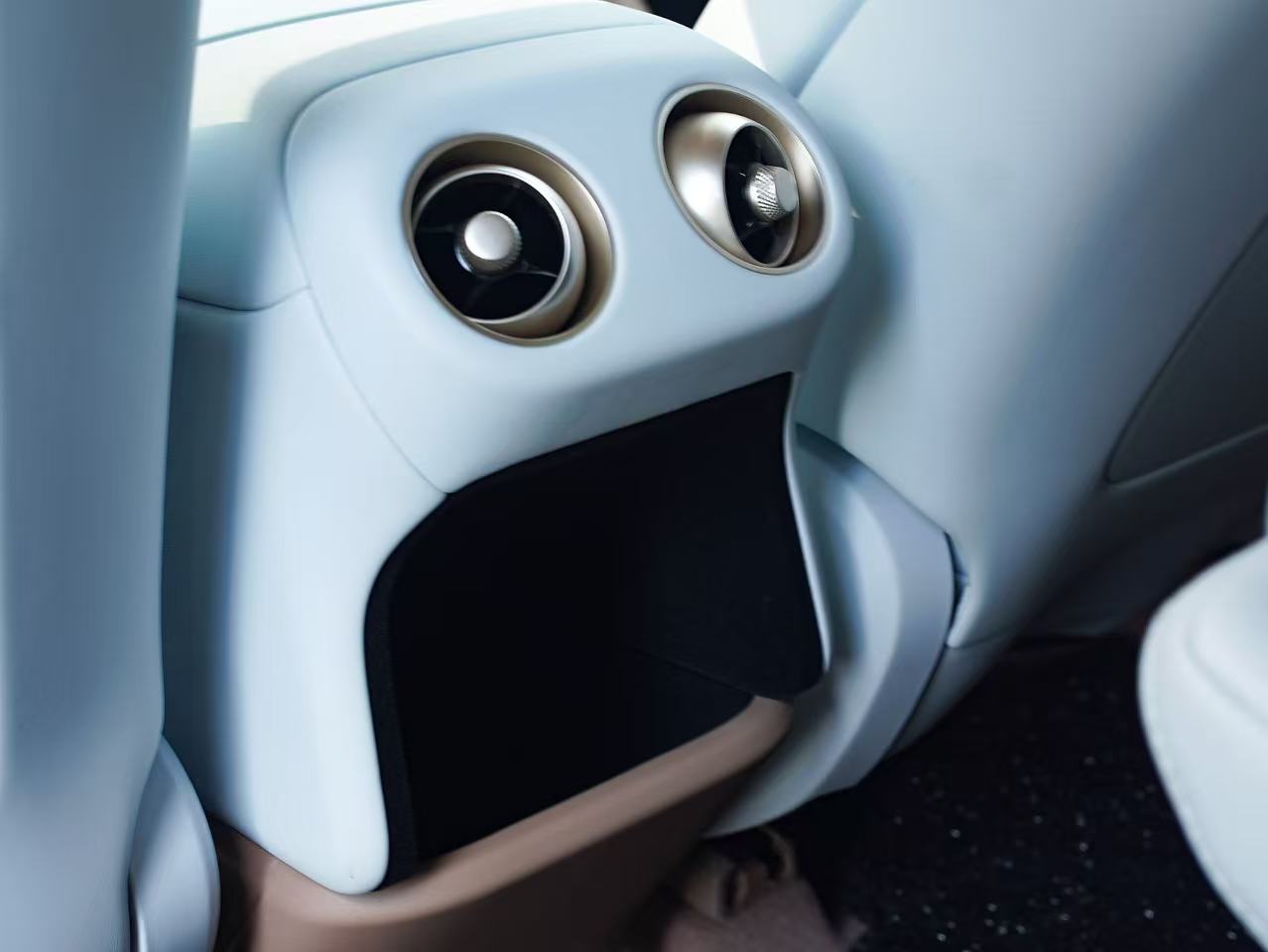 Avatr 07 2025 imagem de carro #18