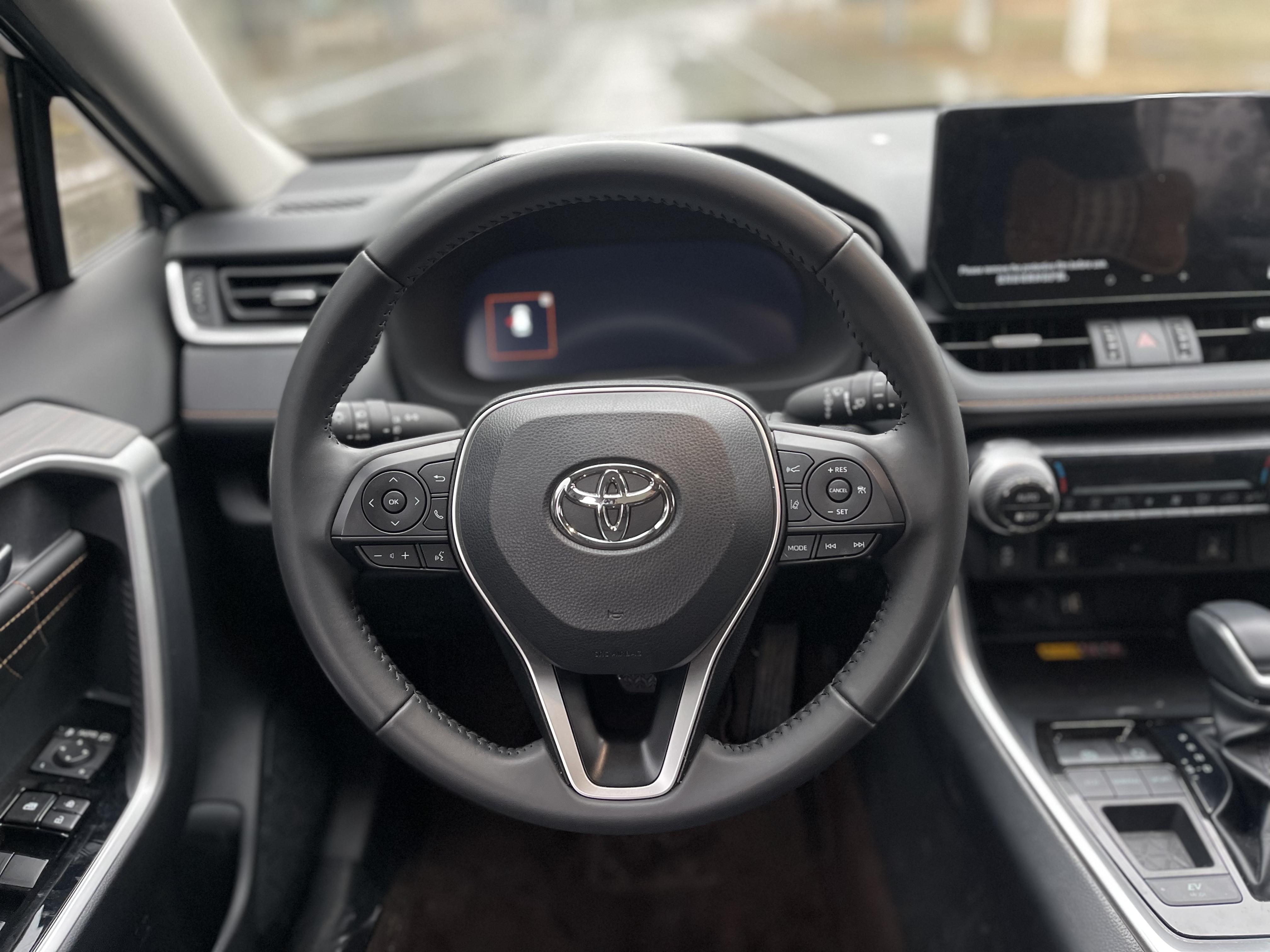 Toyota RAV4 2025 car image #18