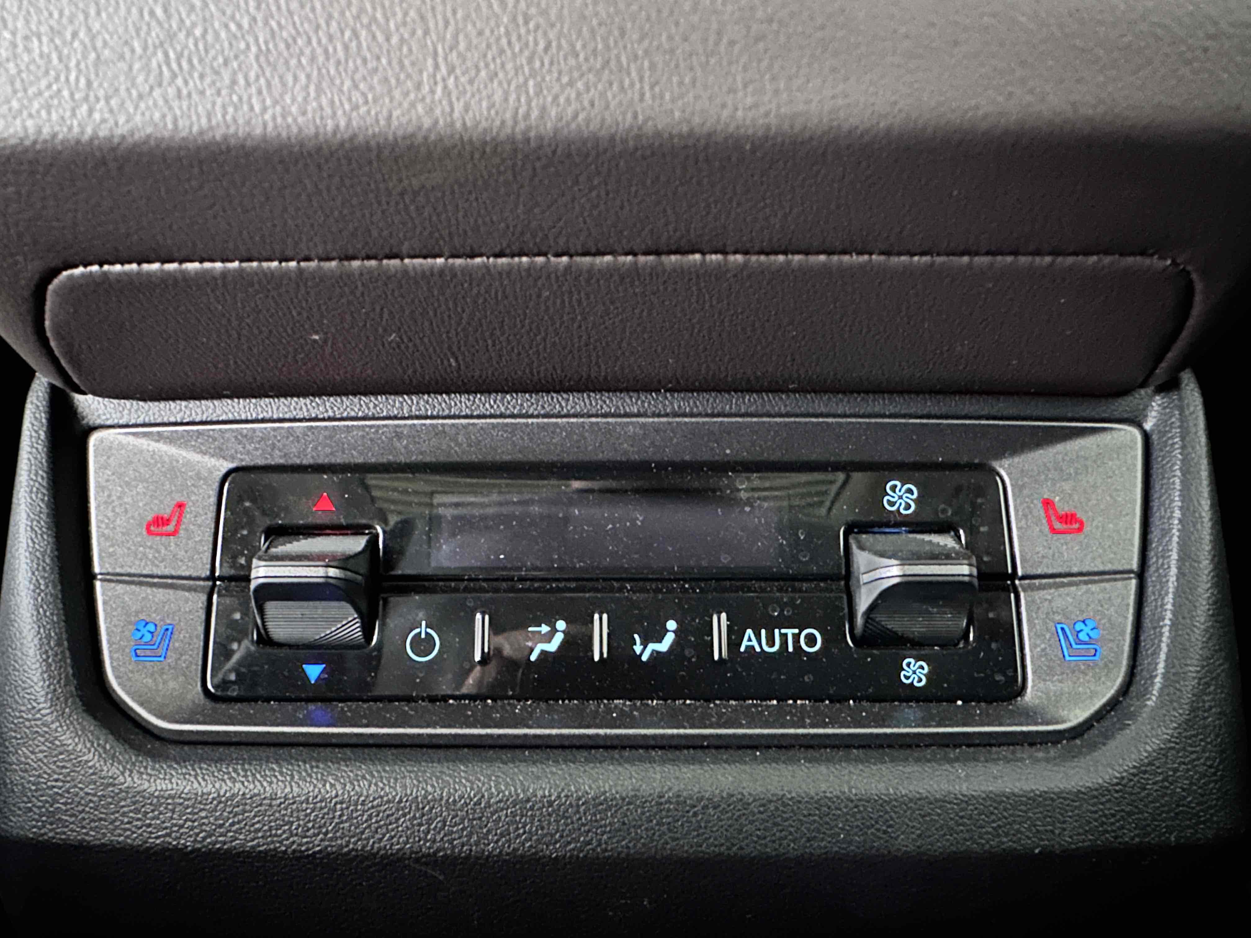 Ford Edge 2024 #18 Ford Edge 2024 car image #18