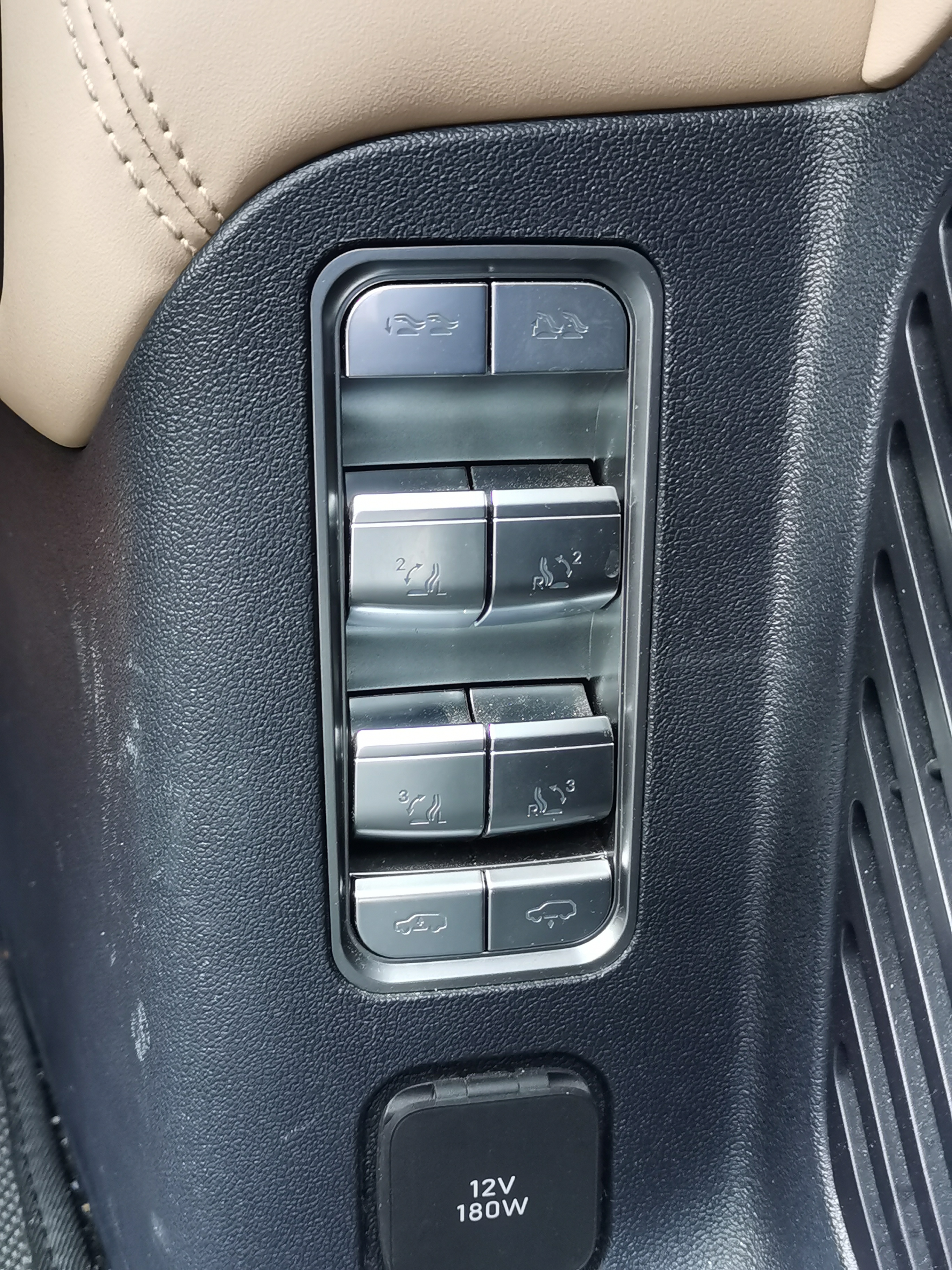 FangChengBao Leopard 8 2025 صورة سيارة #18