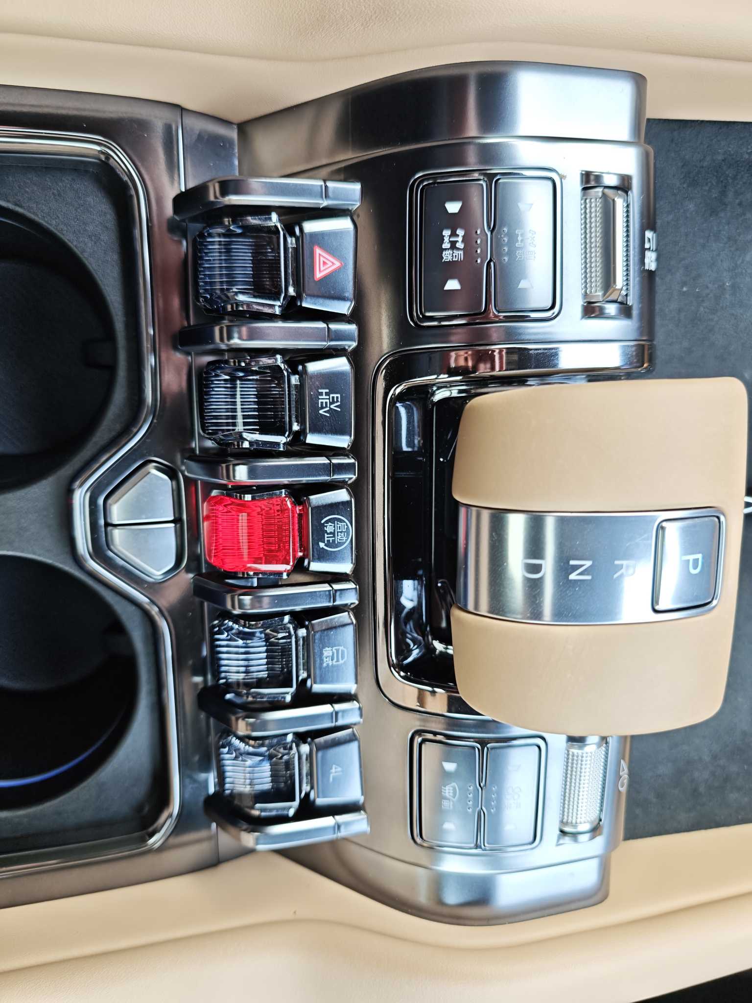 方程豹 豹8 2024 汽车图片 #18