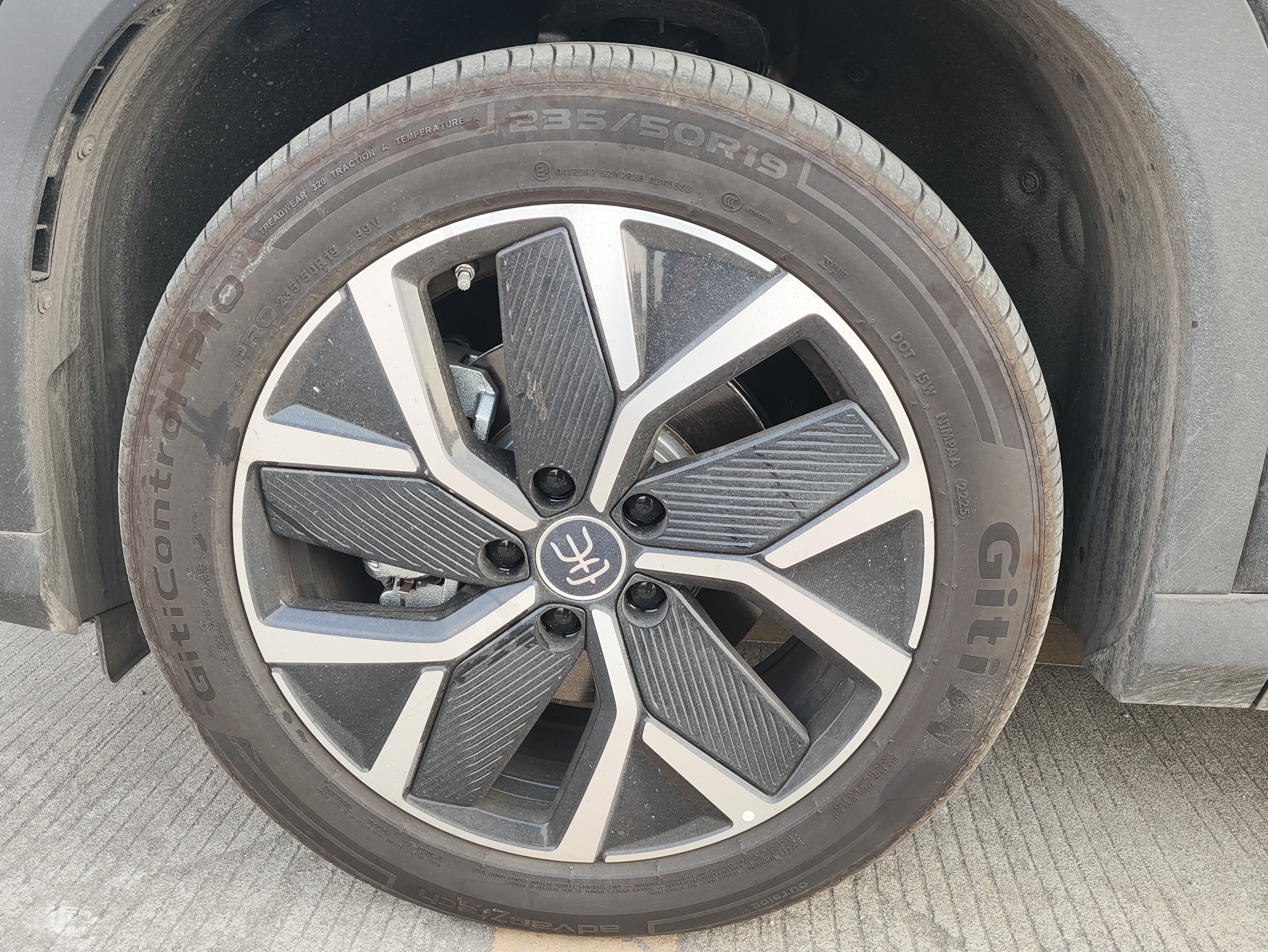 BYD SongL DM-i 2025 #18 BYD SongL DM-i 2025 immagine di auto #18