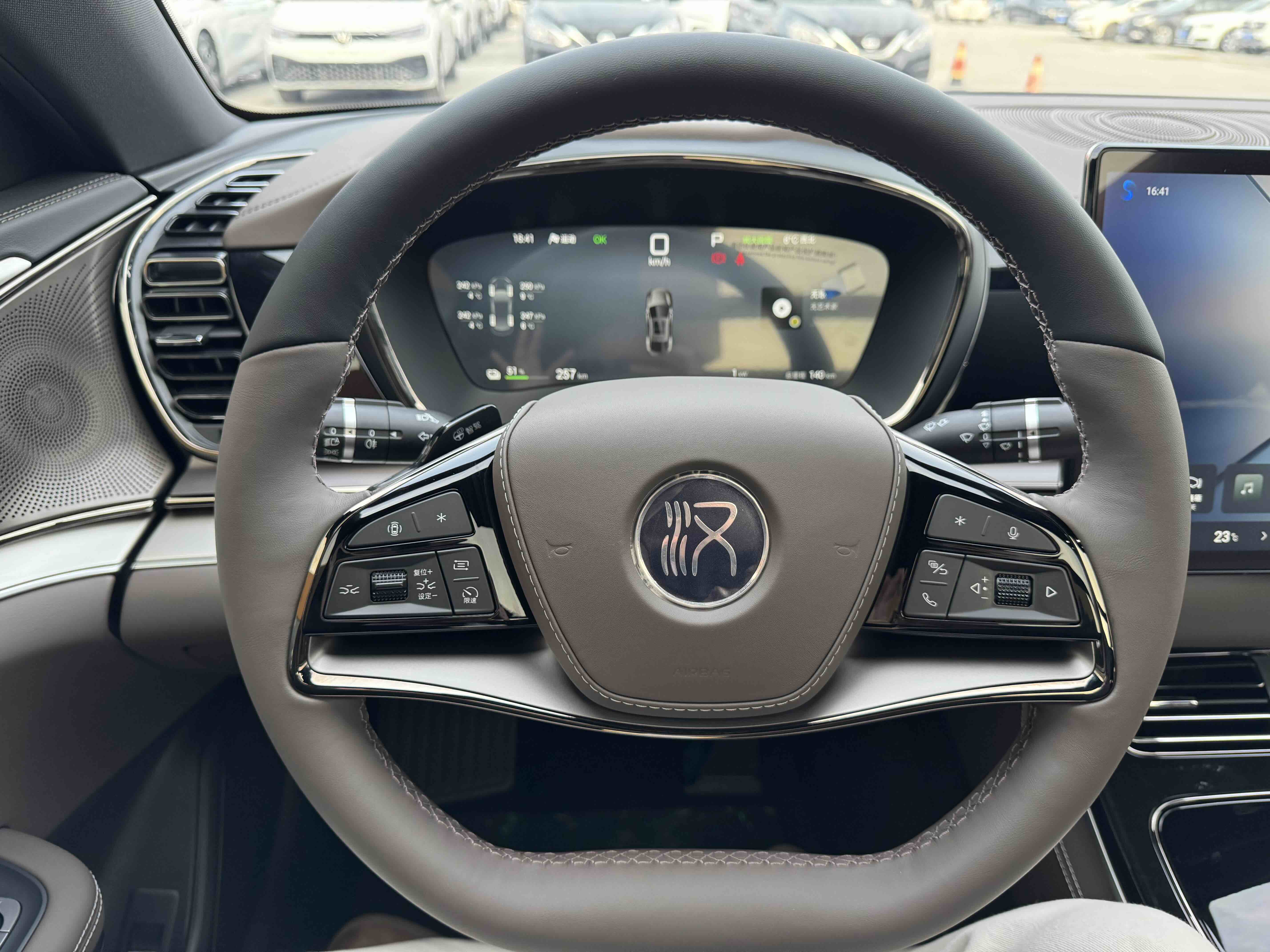 BYD Han 2026 #18 BYD Han 2026 صورة سيارة #18