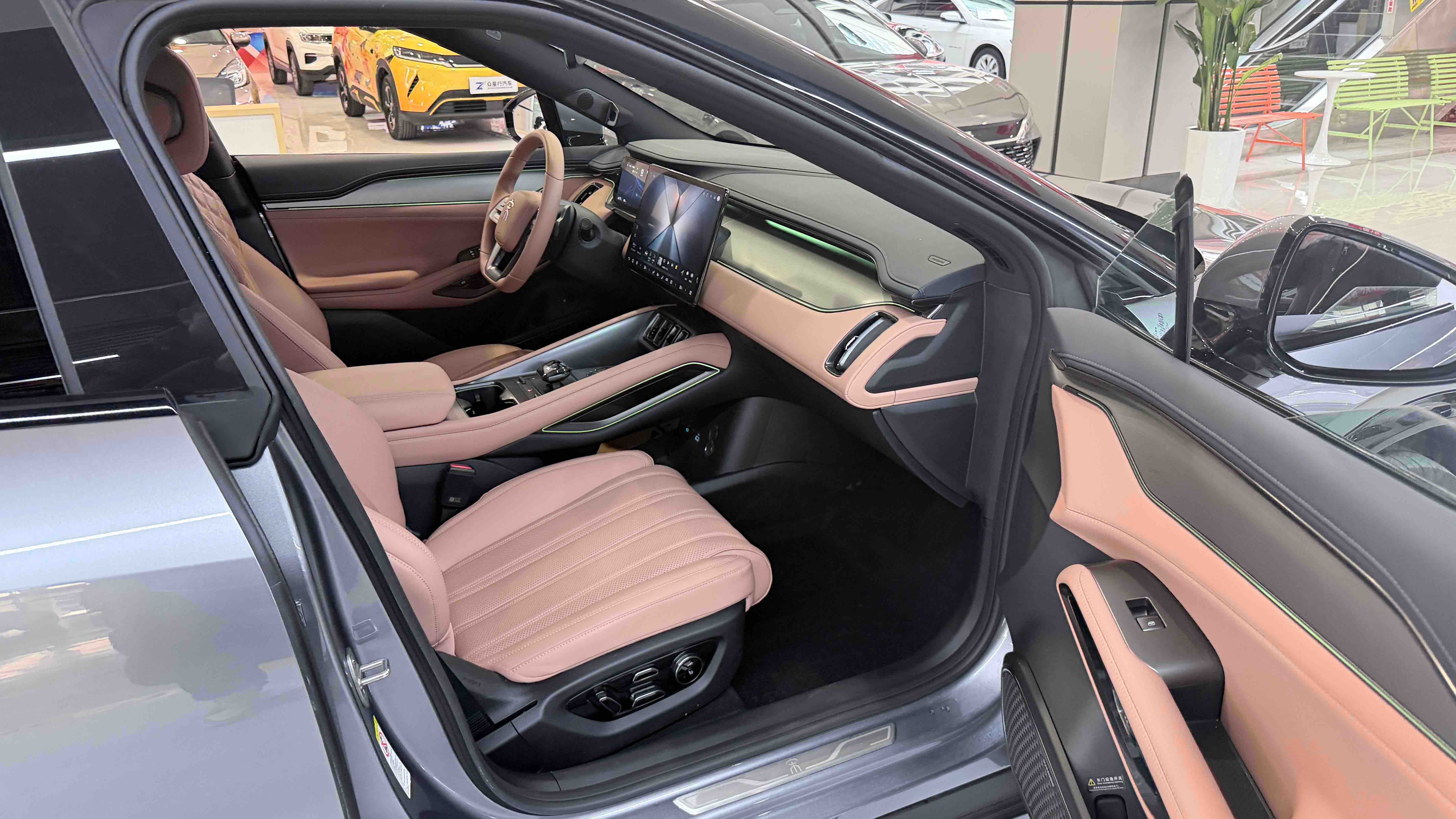 BYD SongL EV 2025 car image #18