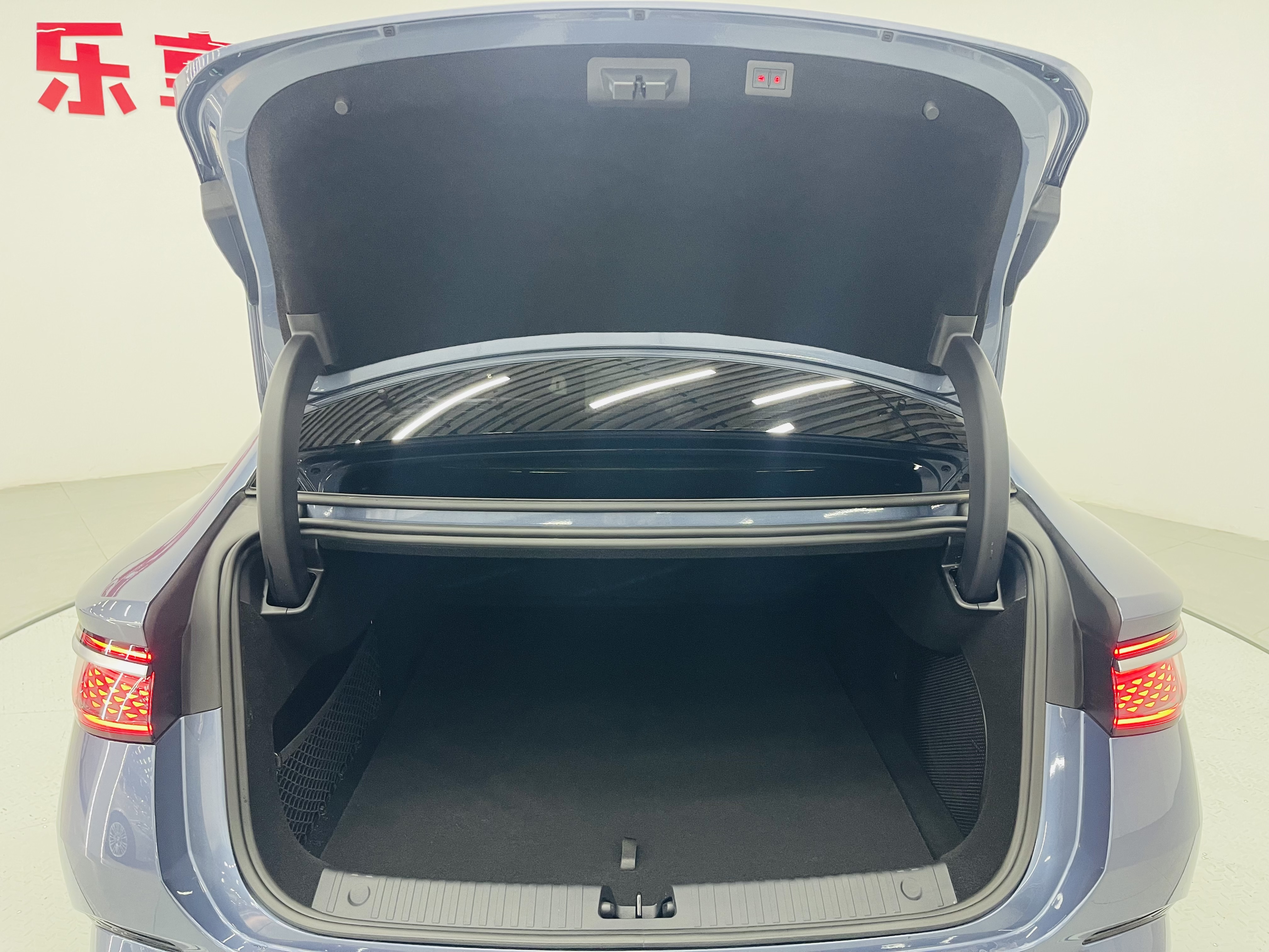 BYD Seal 07 DM-i 2025 car image #18