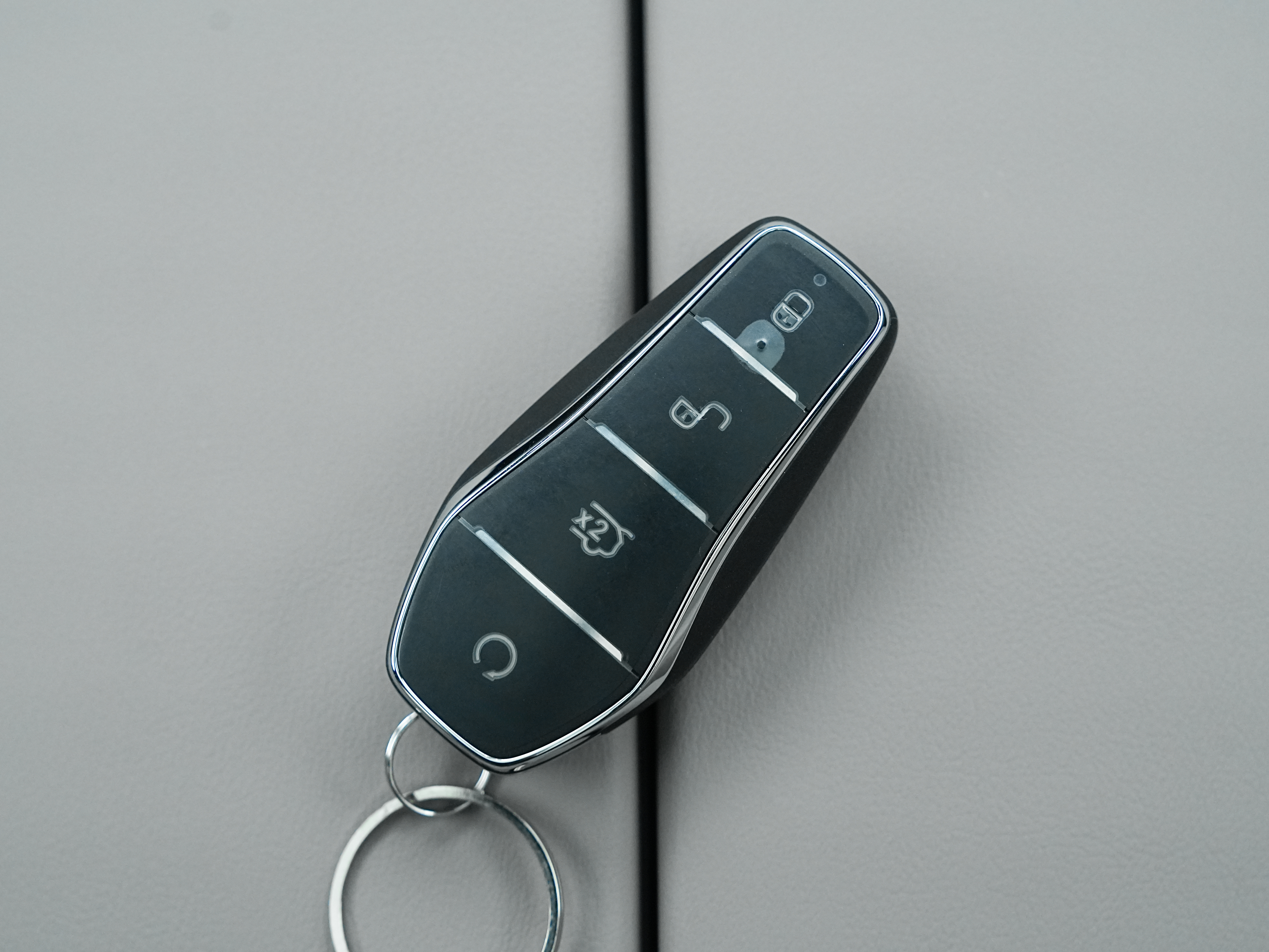 BYD Tang New Energy 2025 car image #18