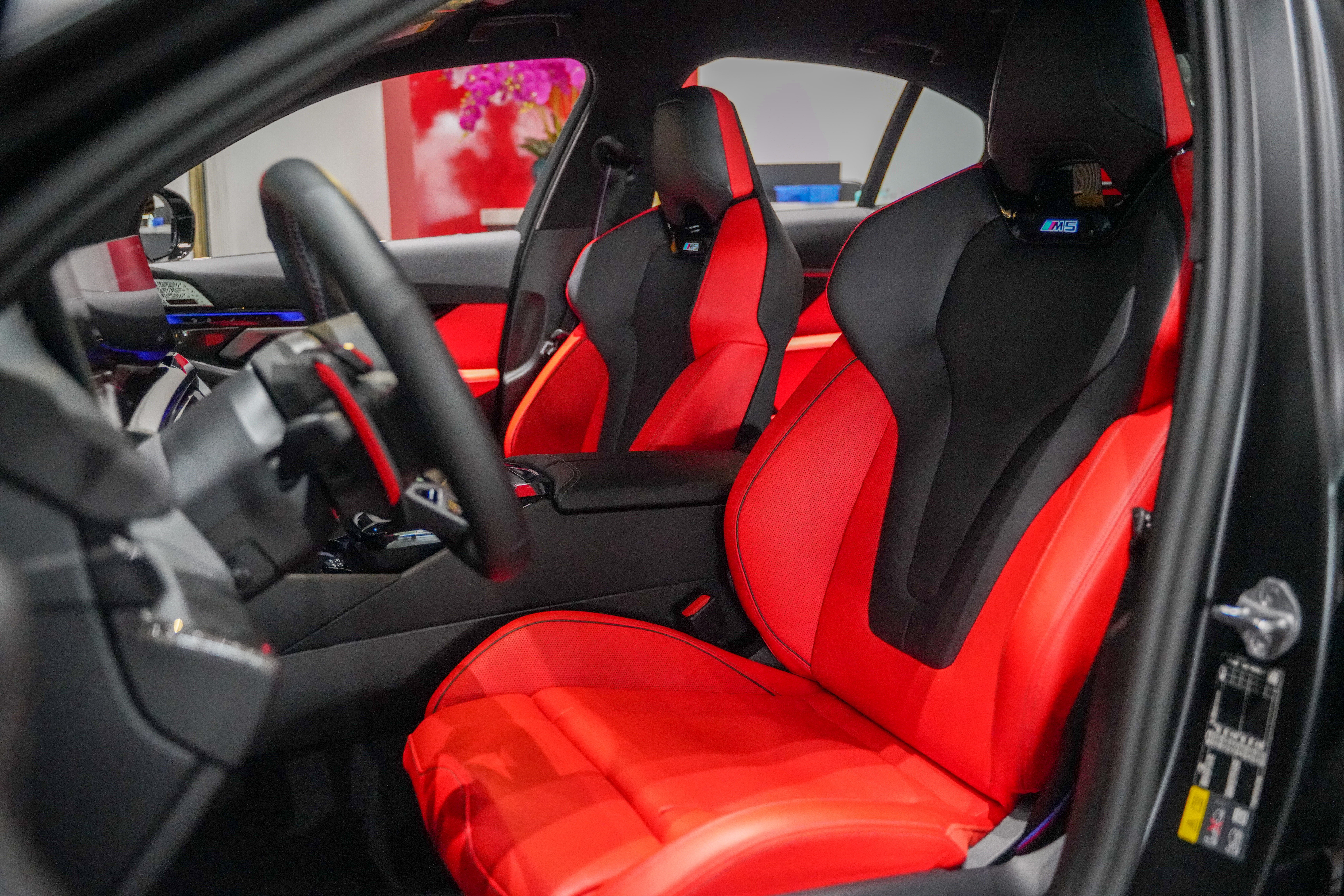 BMW M5 New Energy 2025 car image #18