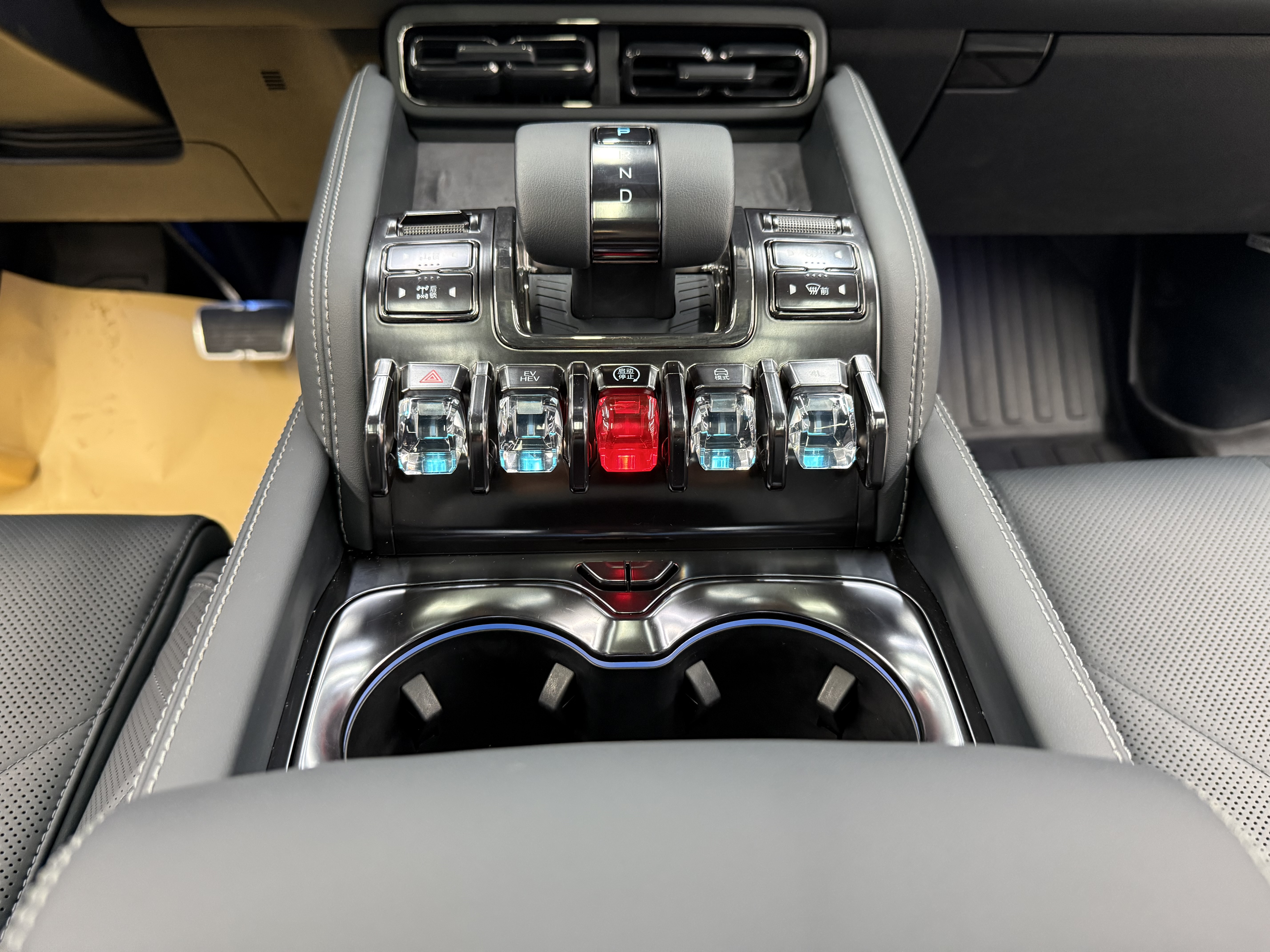 FangChengBao Leopard 5 2026 imagem de carro #18