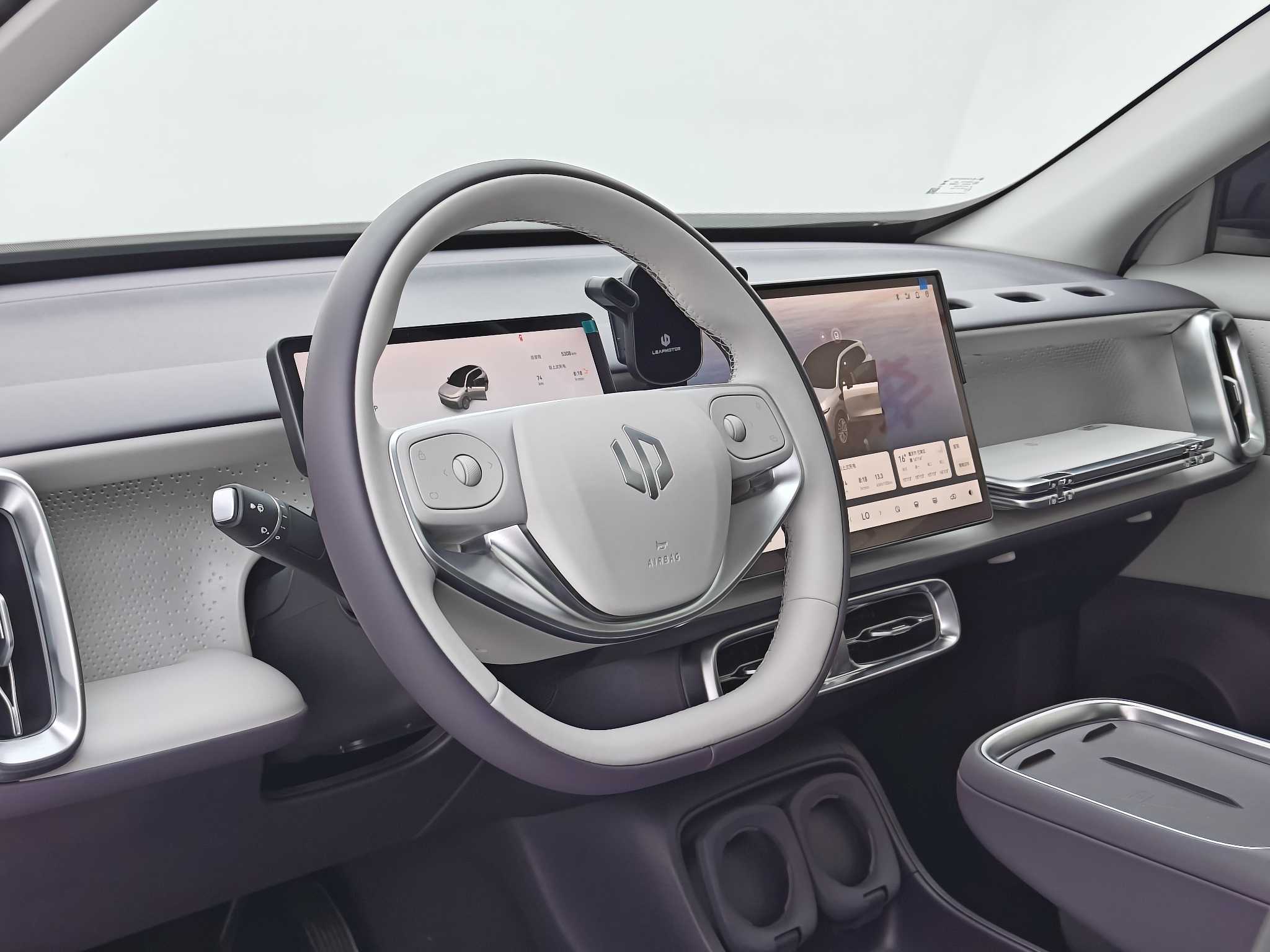 零跑汽车 零跑B10 2025 汽车图片 #18