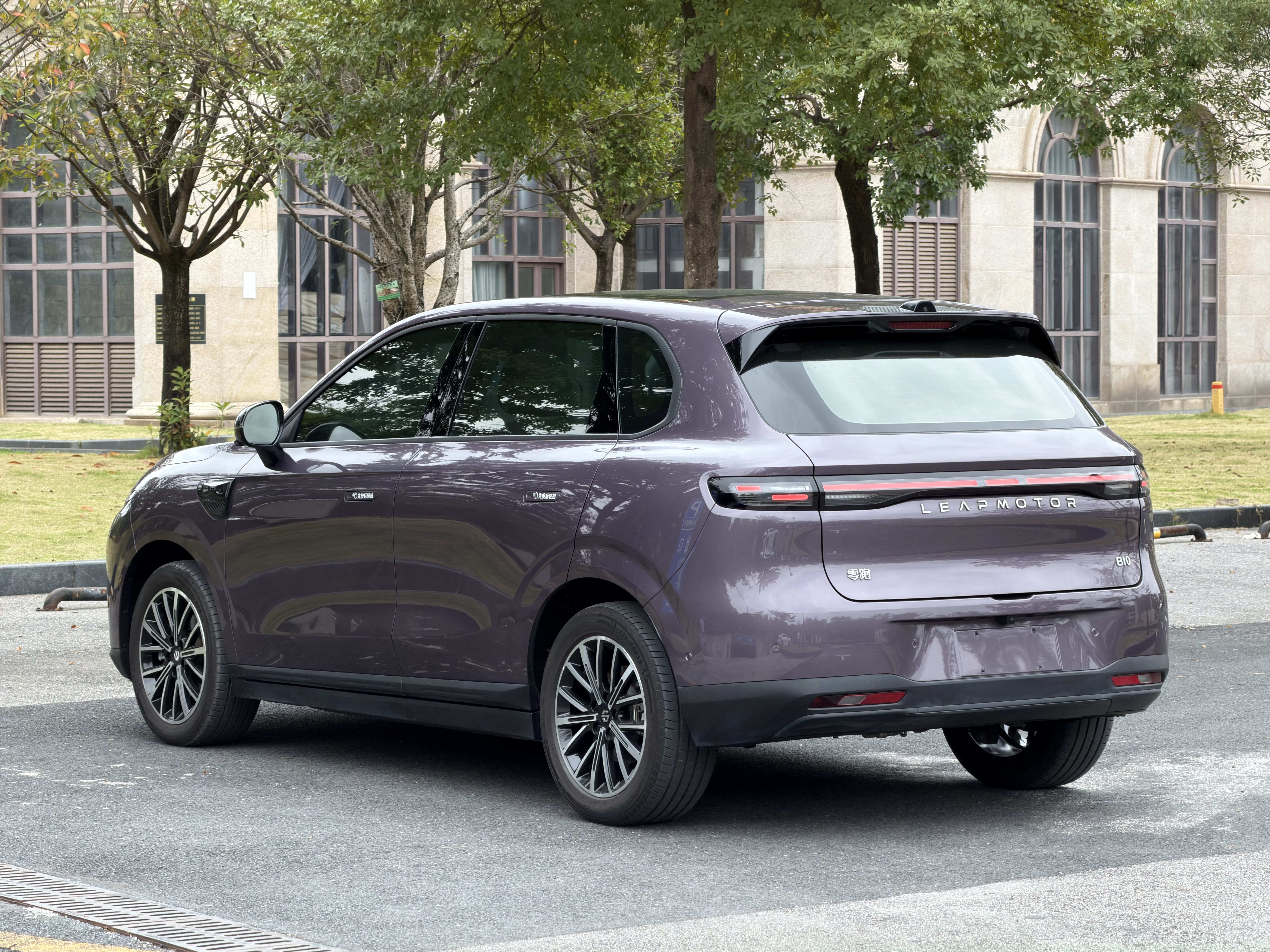 零跑汽车 零跑B10 2025 汽车图片 #18