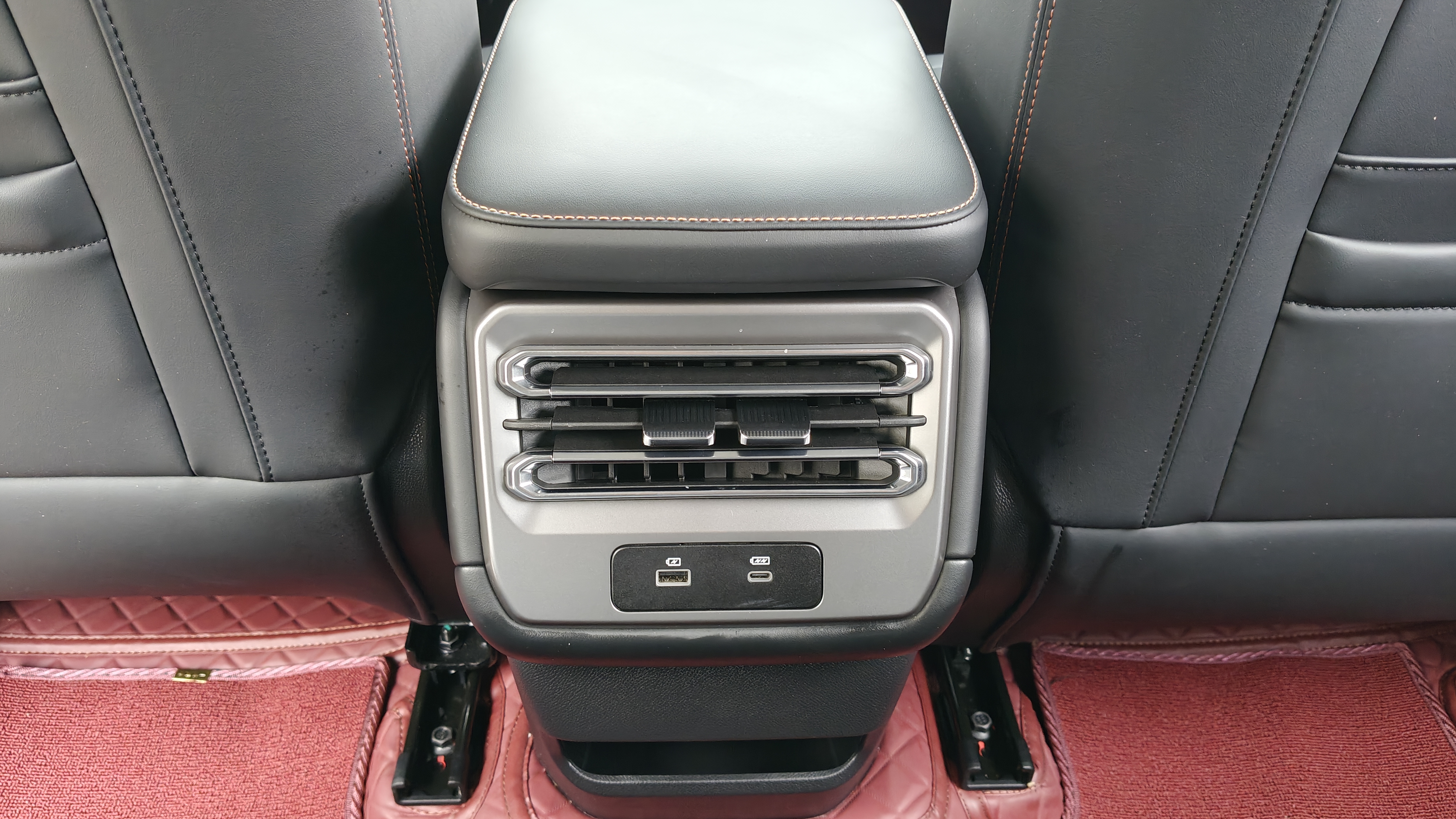 Jetour Freeman 2025 car image #18