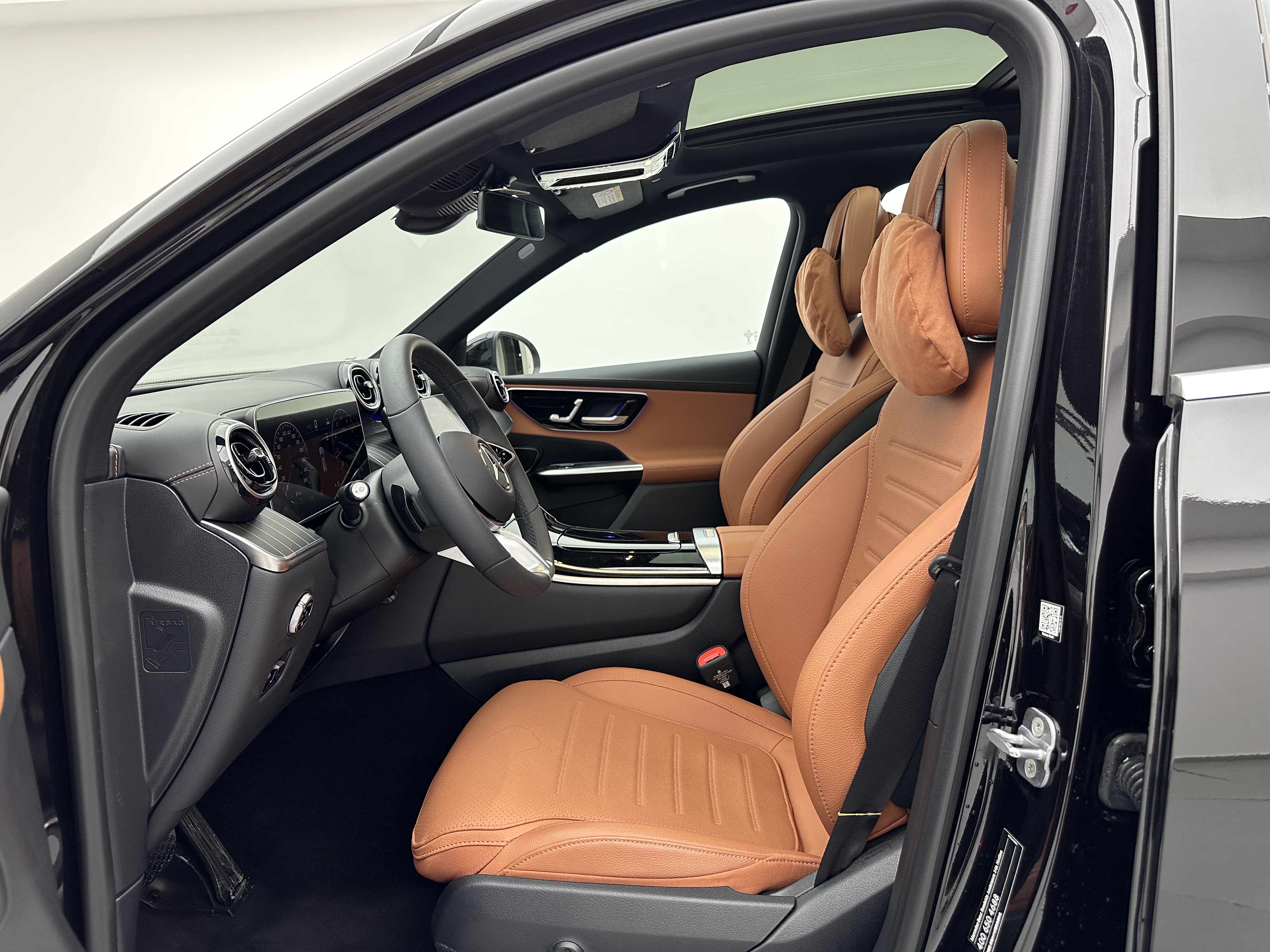 Mercedes-Benz GLC Class 2025 immagine di auto #18