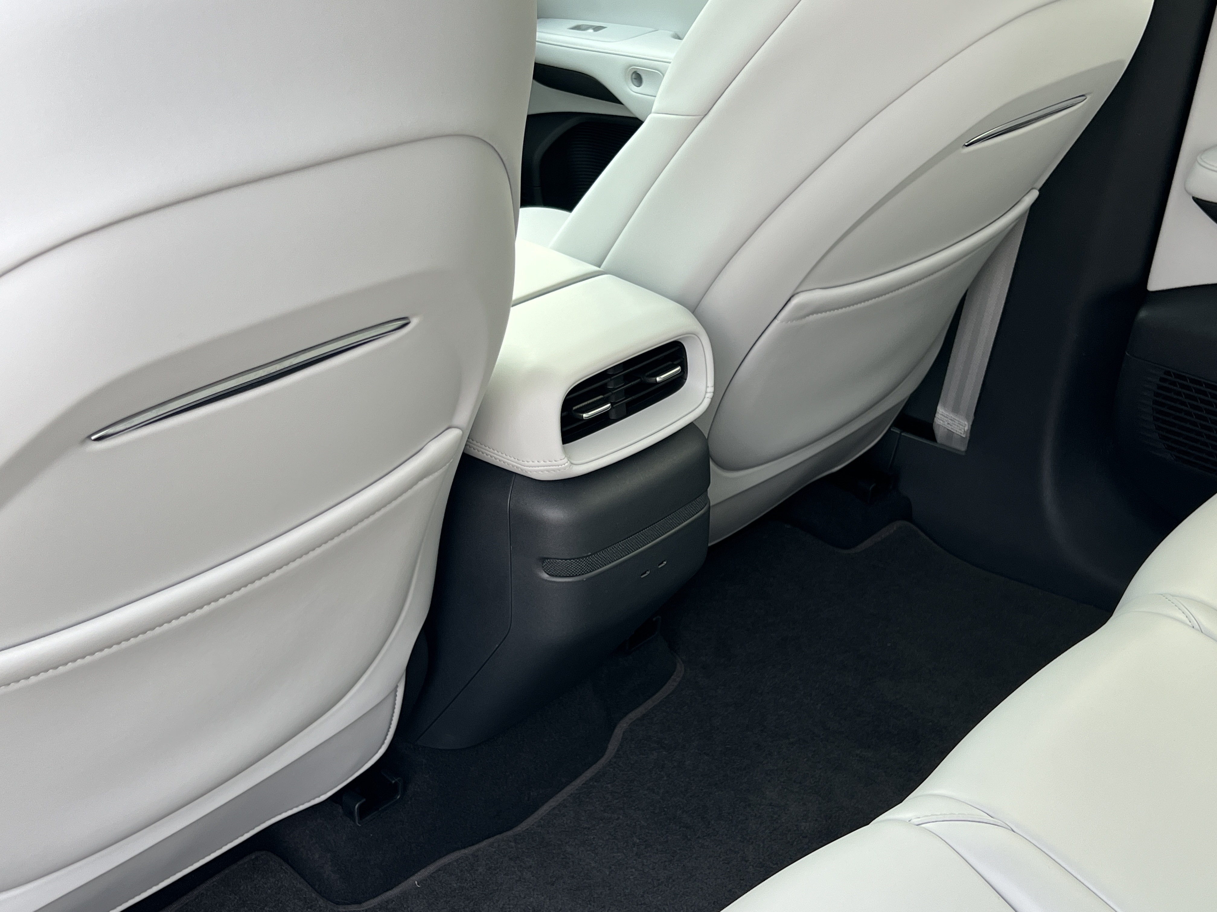 Xpeng G6 2025 #18 Xpeng G6 2025 car image #18