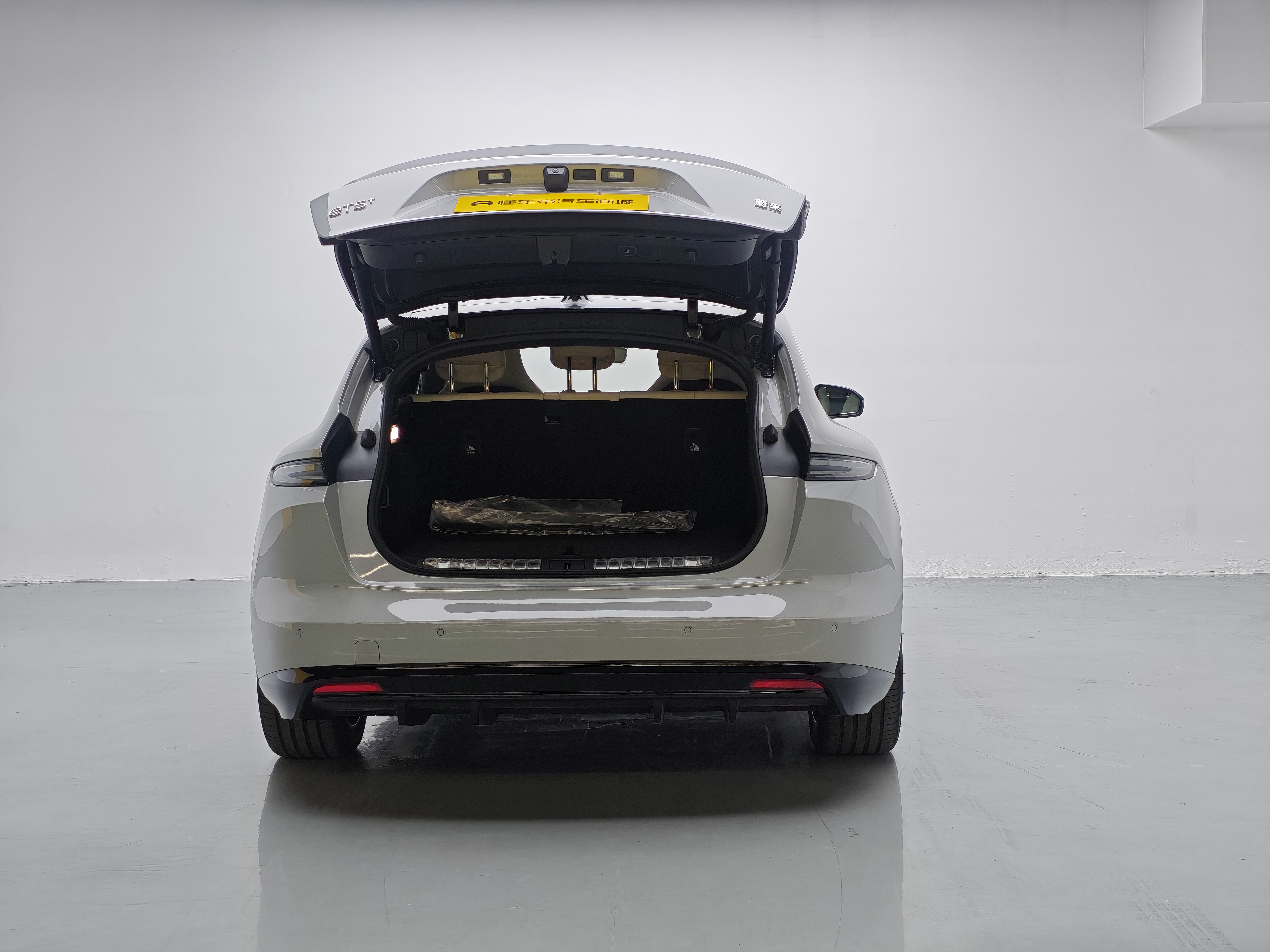 蔚来 蔚来ET5T 2026 汽车图片 #18