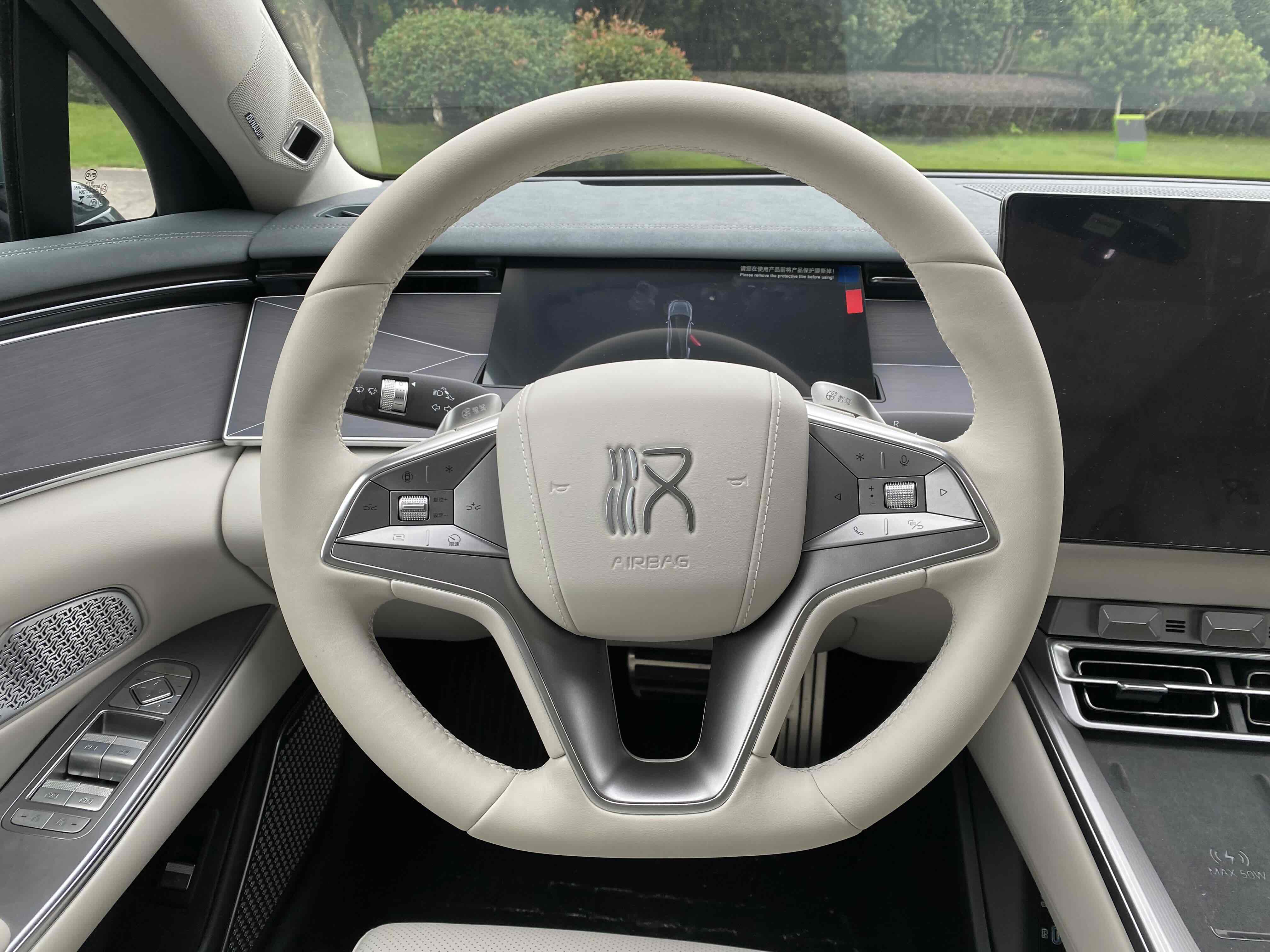 BYD HanL 2025 car image #18