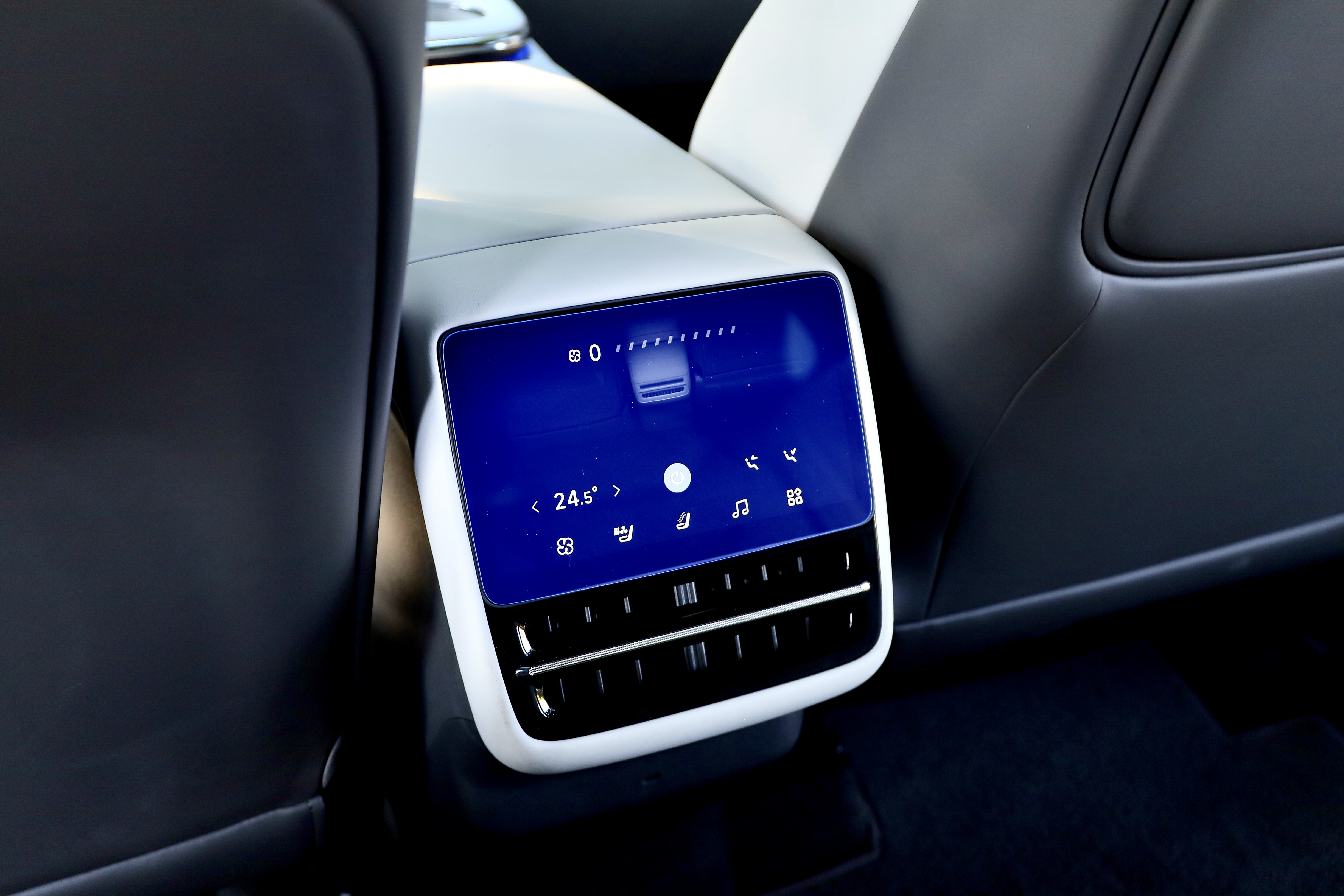 Xpeng G7 2025 #18 Xpeng G7 2025 car image #18