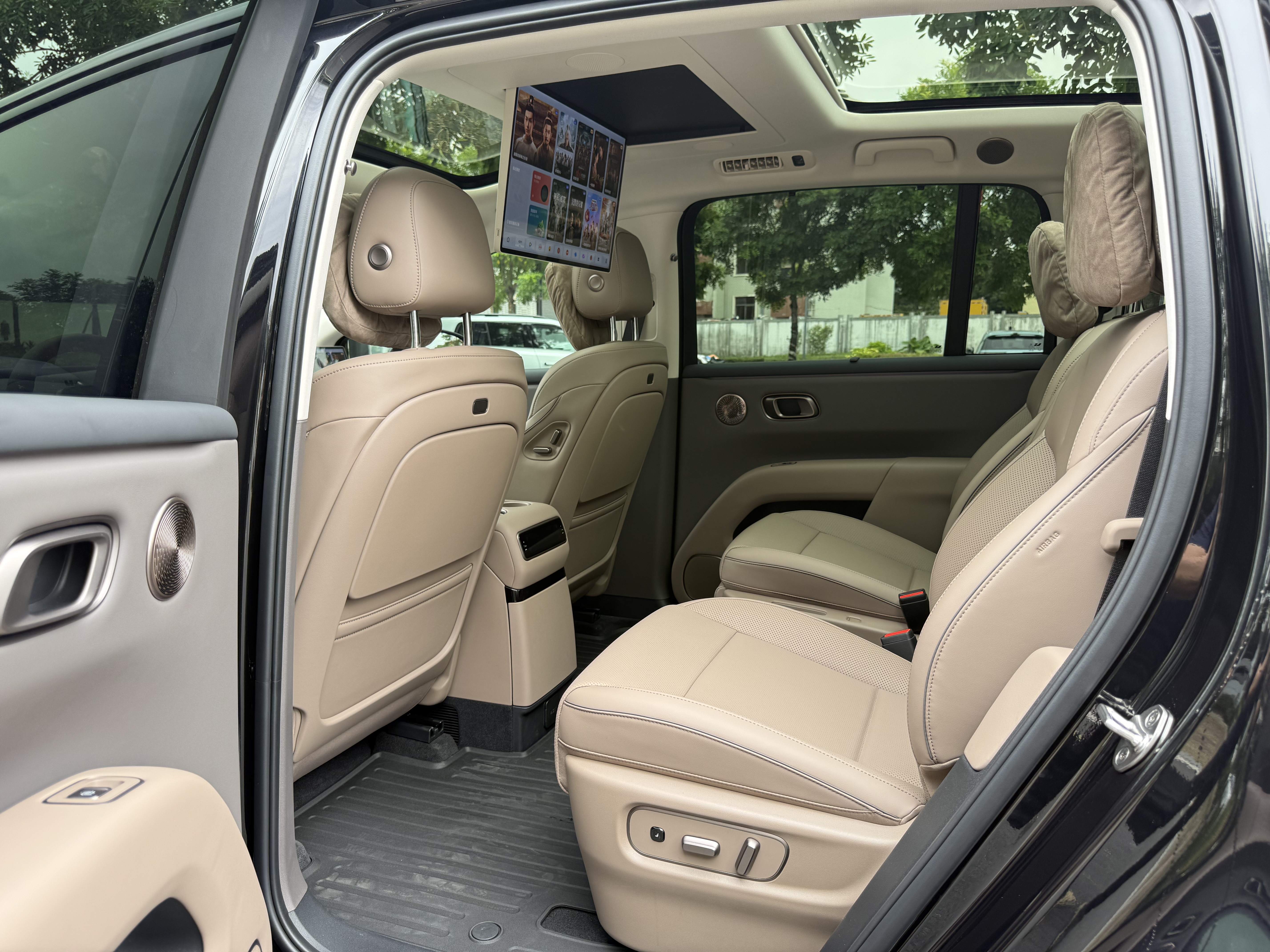 理想汽车 理想i6 2025 汽车图片 #18