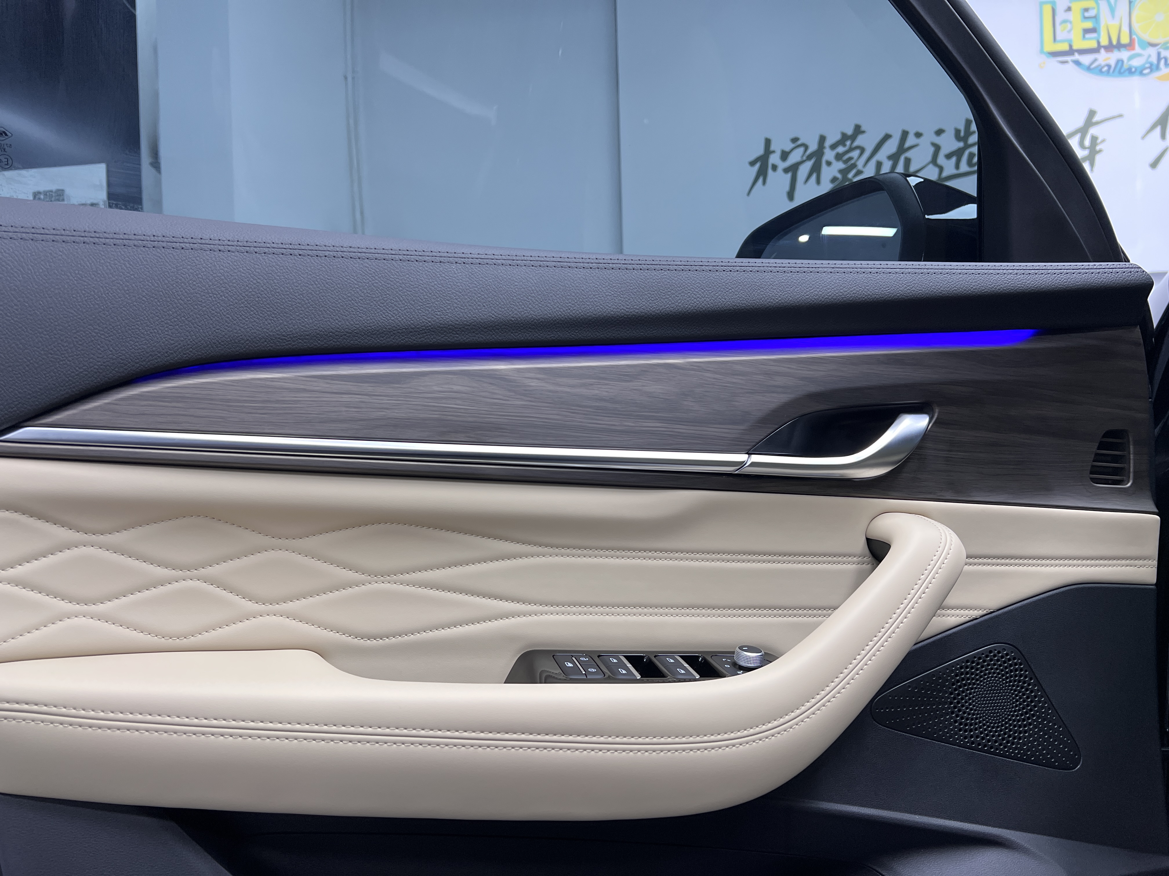 GEELY Monjaro 2025 car image #18