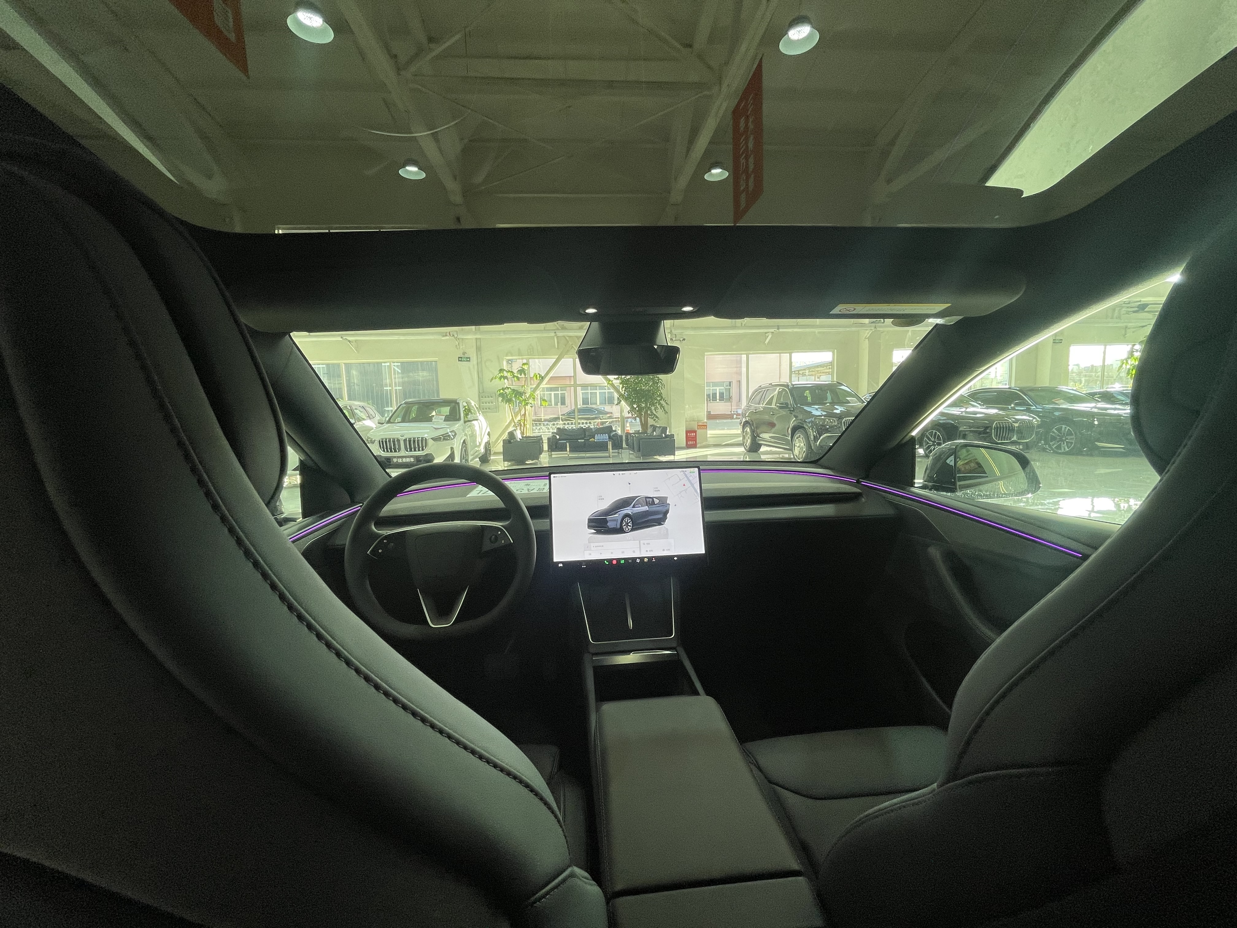 特斯拉 Model Y L 2025 汽车图片 #18