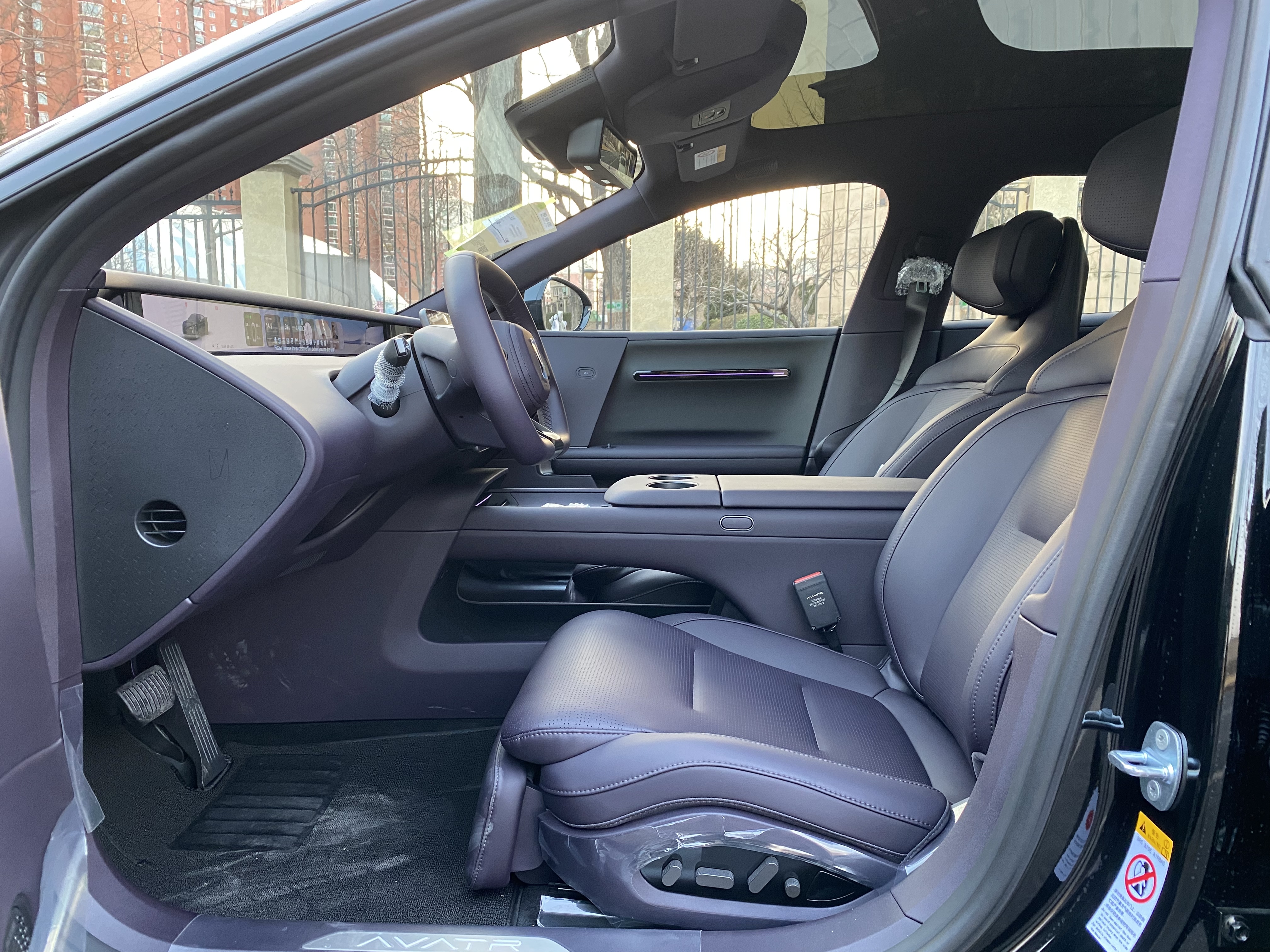 Avatr 06 2026 car image #18