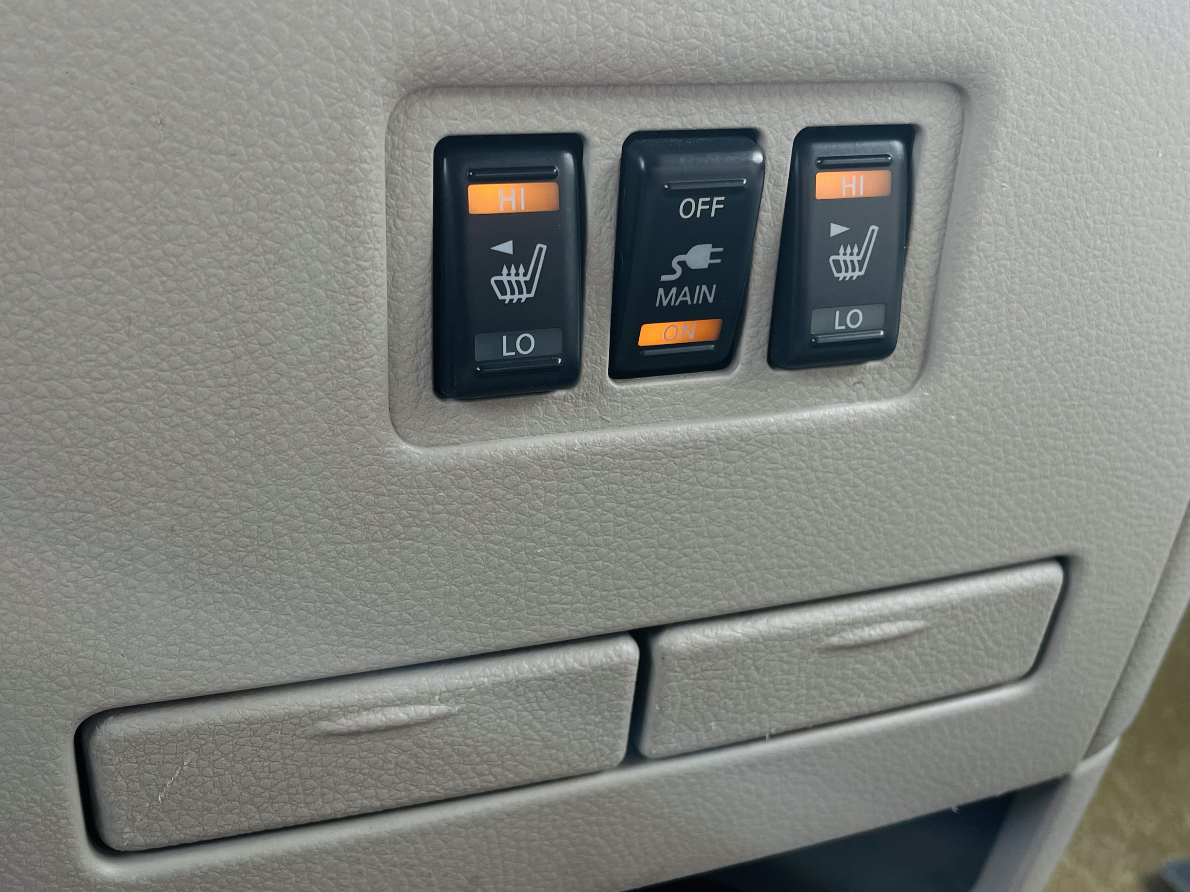 日产 贵士 2012 汽车图片 #18