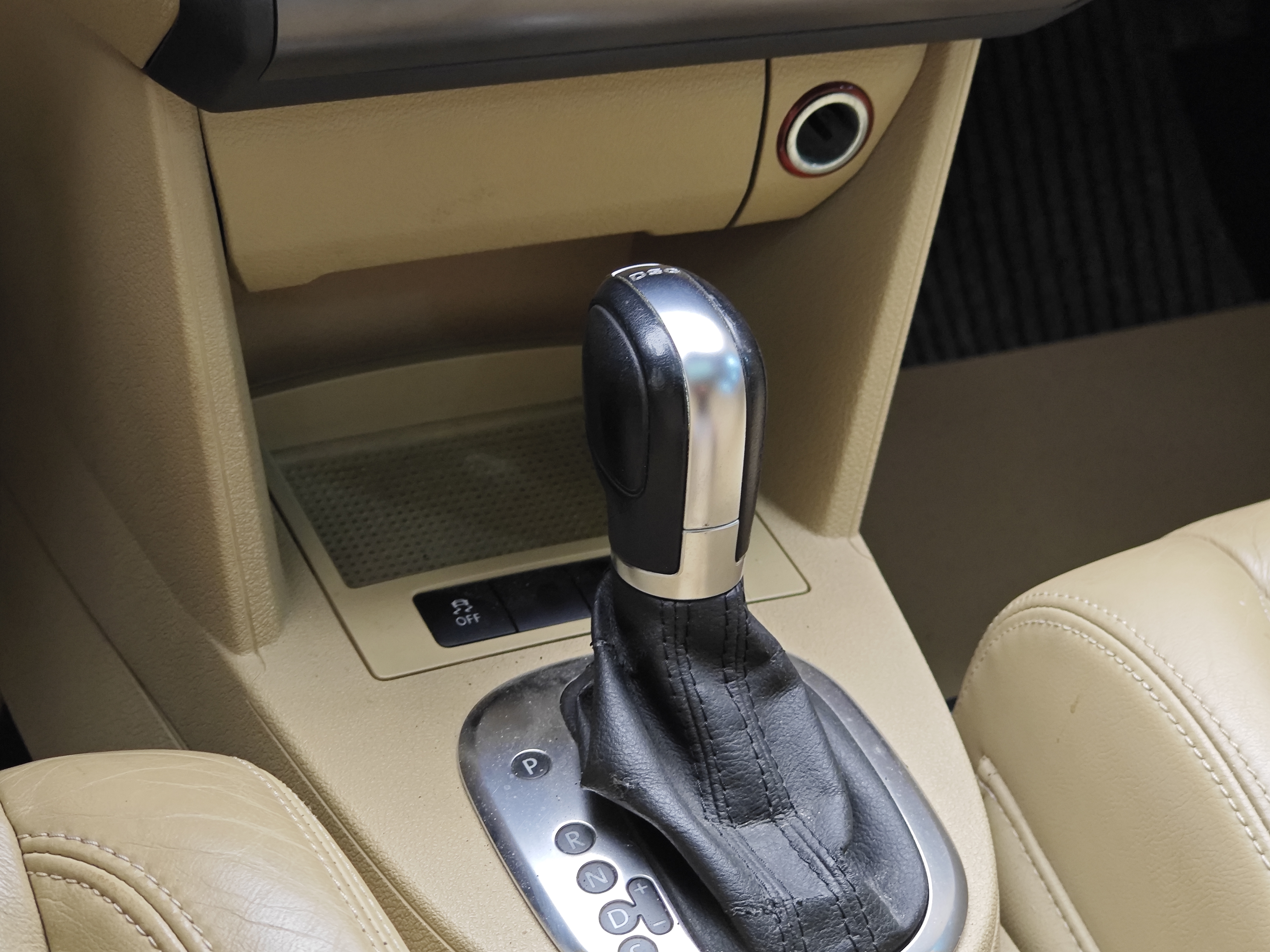 Volkswagen Touran 2011 #18 Volkswagen Touran 2011 immagine di auto #18