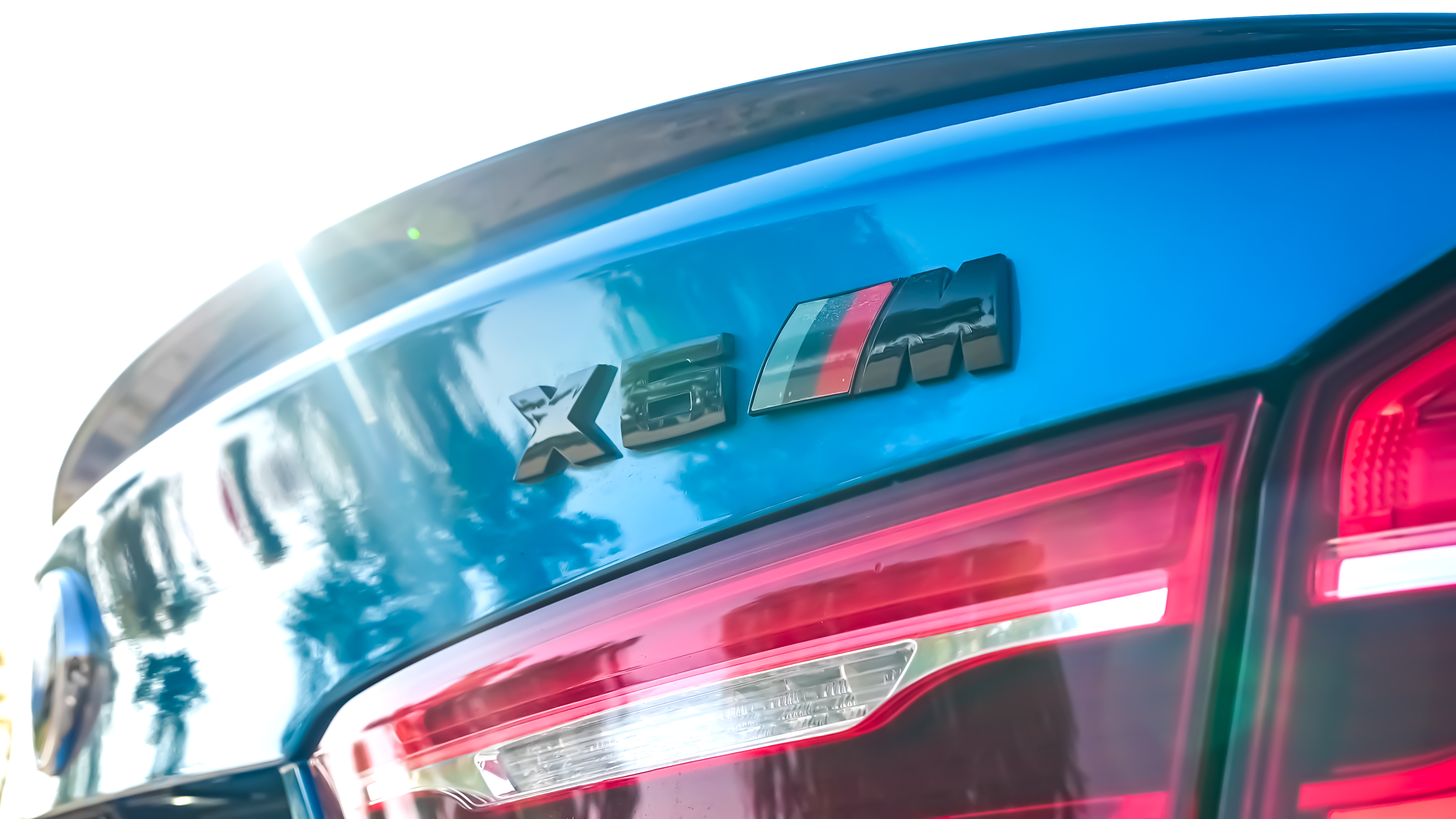 BMW X6 M 2016 car image #18