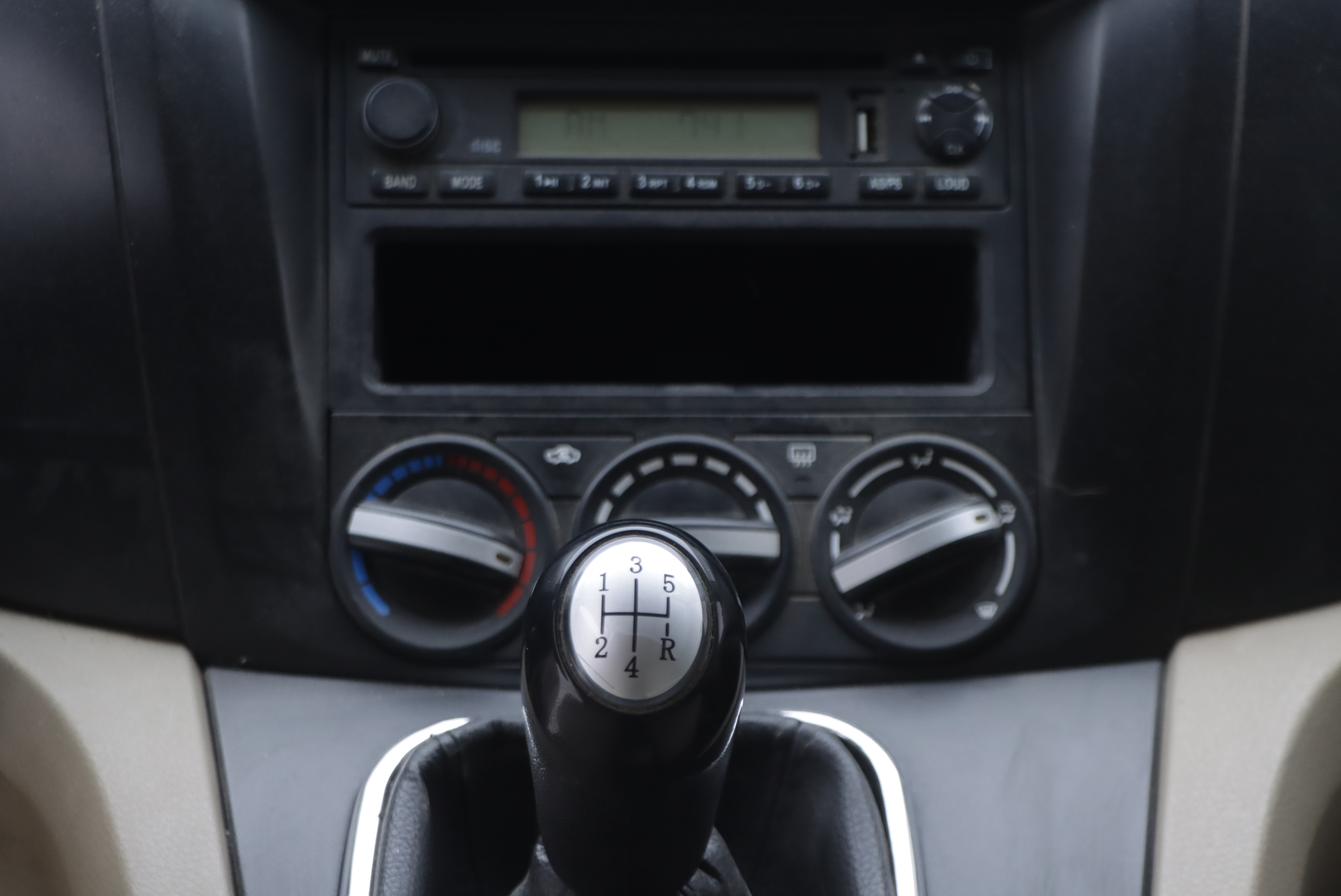 Forthing JOYEAR 2011 صورة سيارة #18