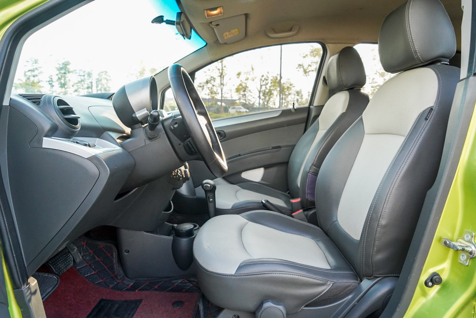 Chevrolet Spark 2011 car image #18