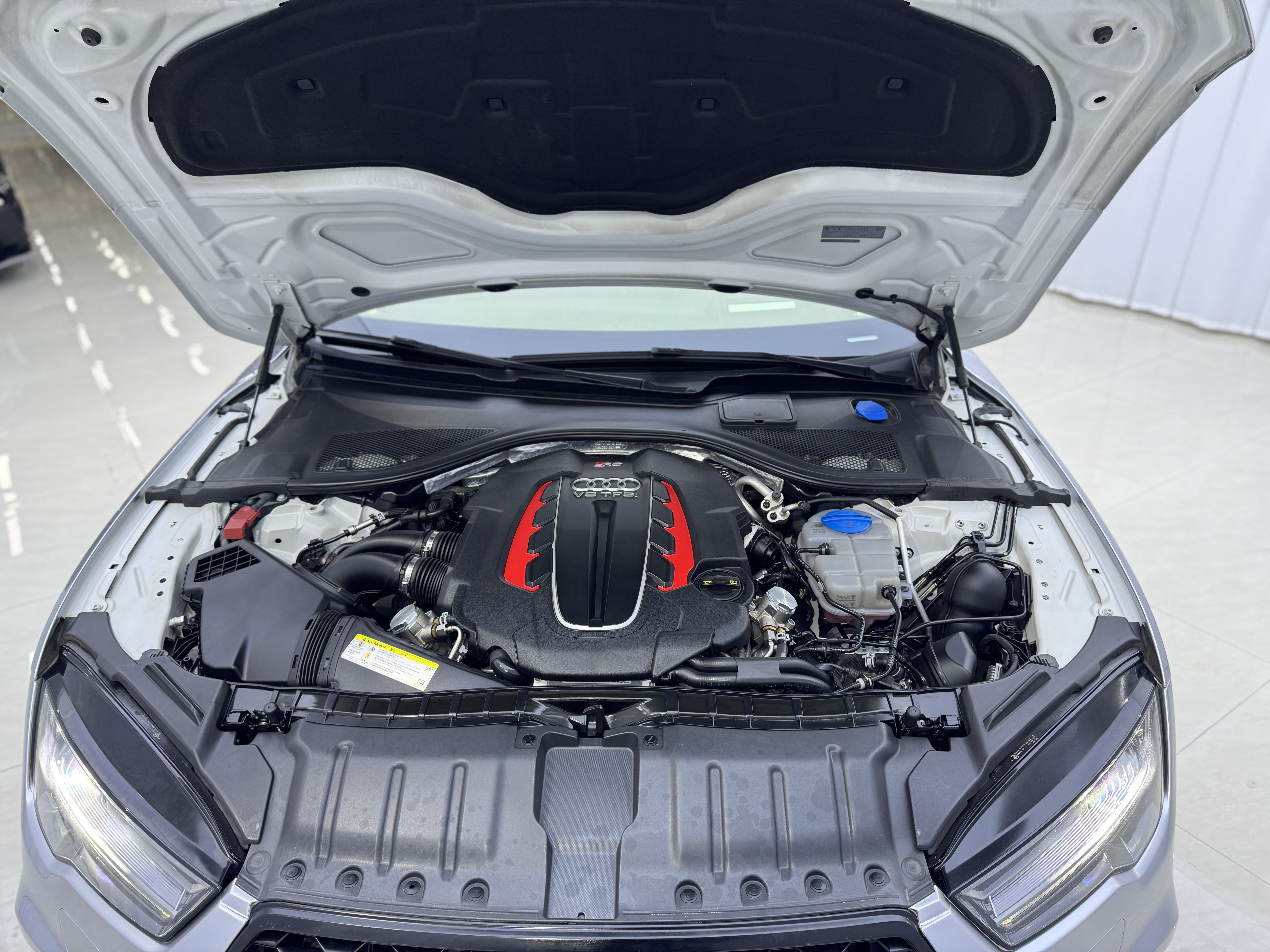 Audi RS 7 2020 car image #18