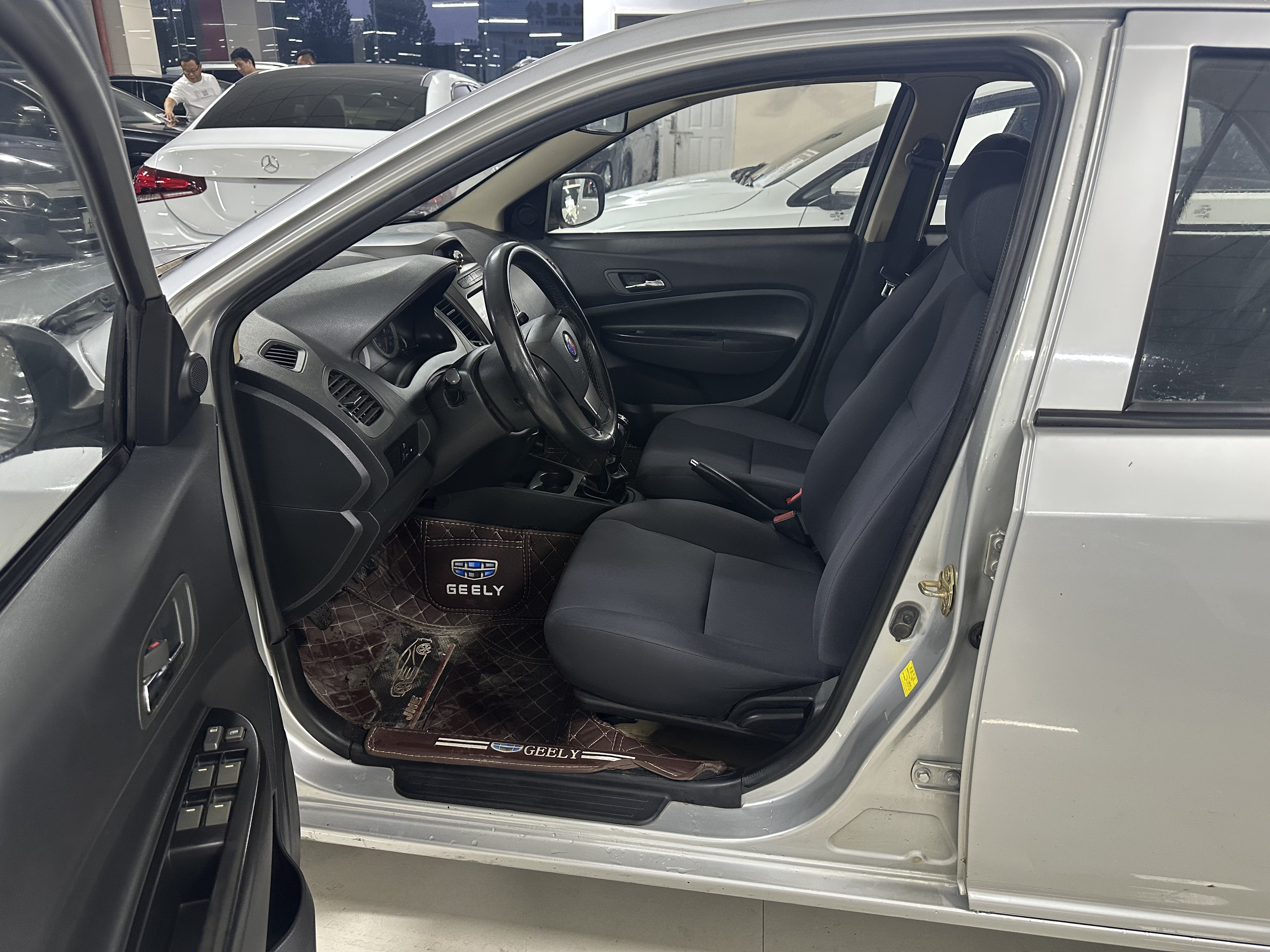 GEELY KingKong 2016 car image #18