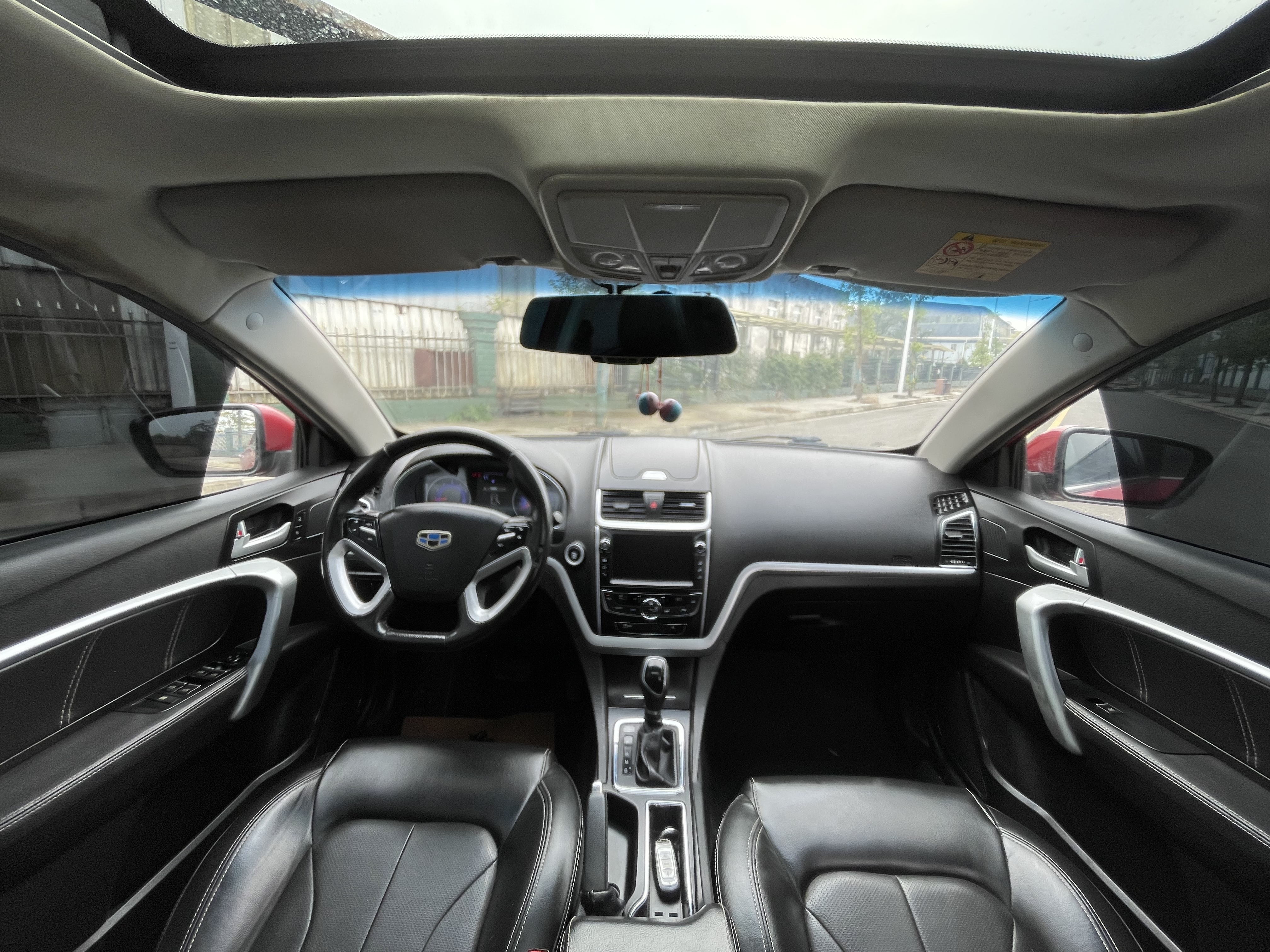 GEELY Emgrand 2015 car image #18