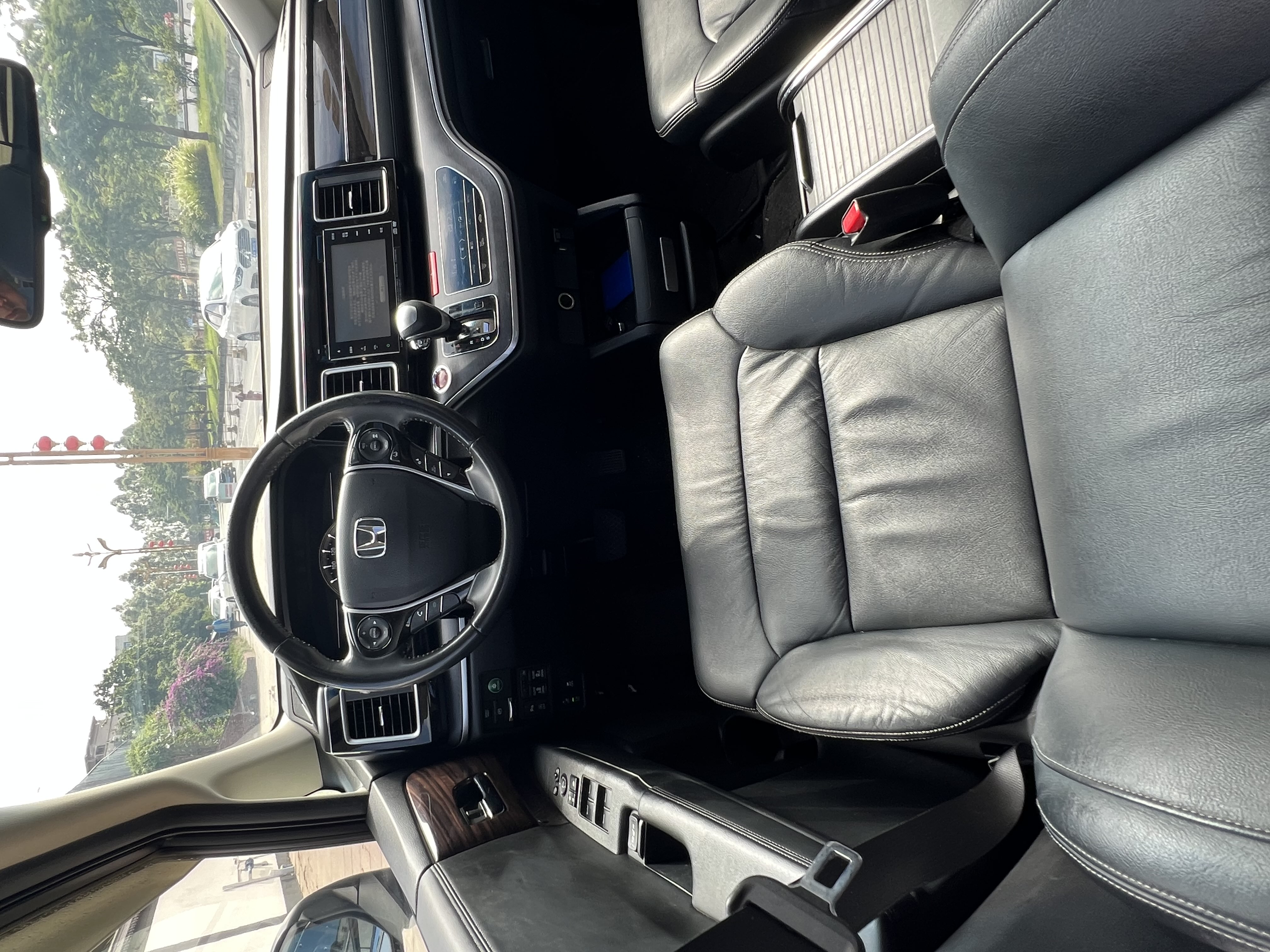 Honda Elysion 2016 imagen de coche #18