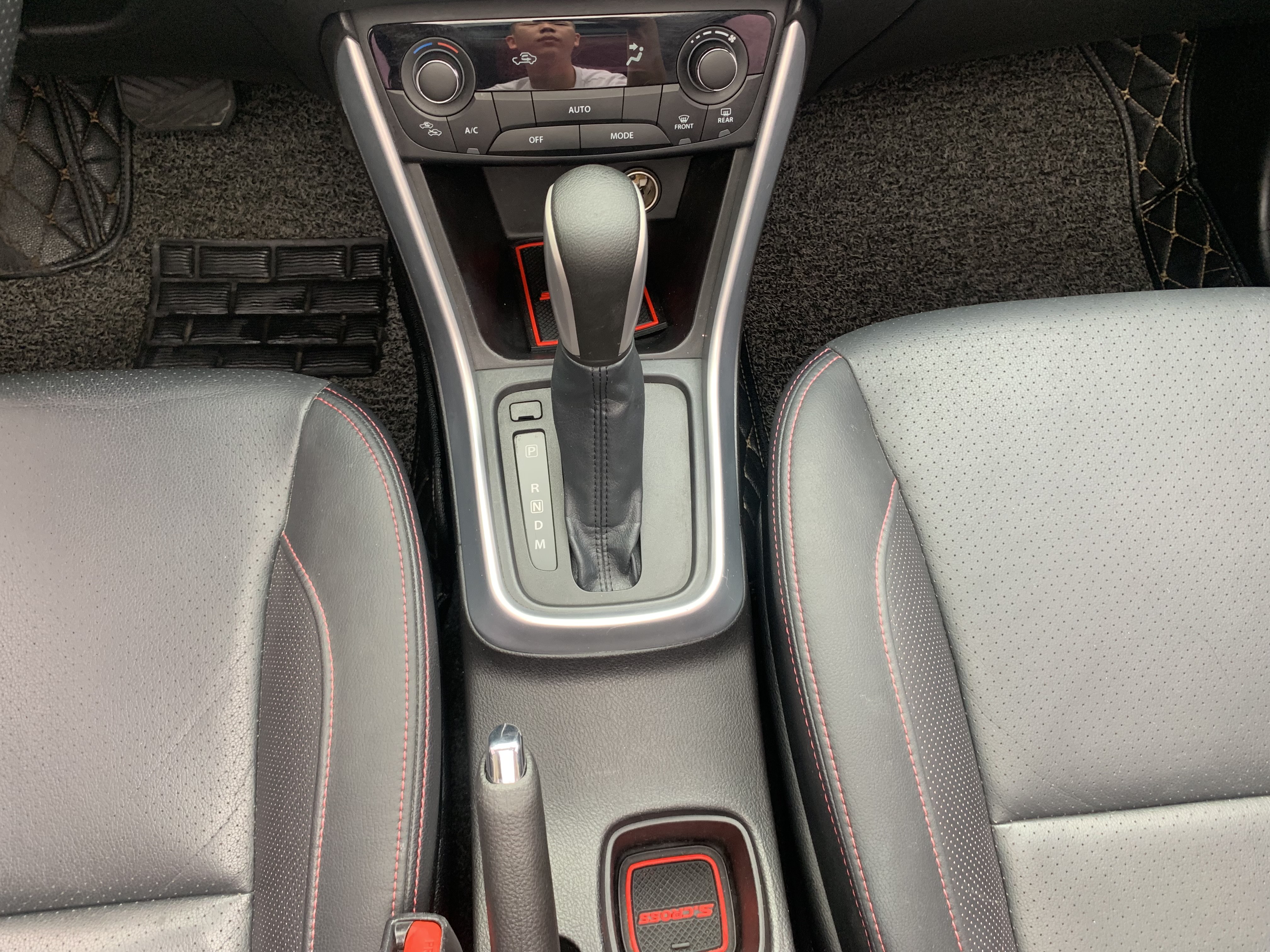 Suzuki S-Cross 2017 immagine di auto #18