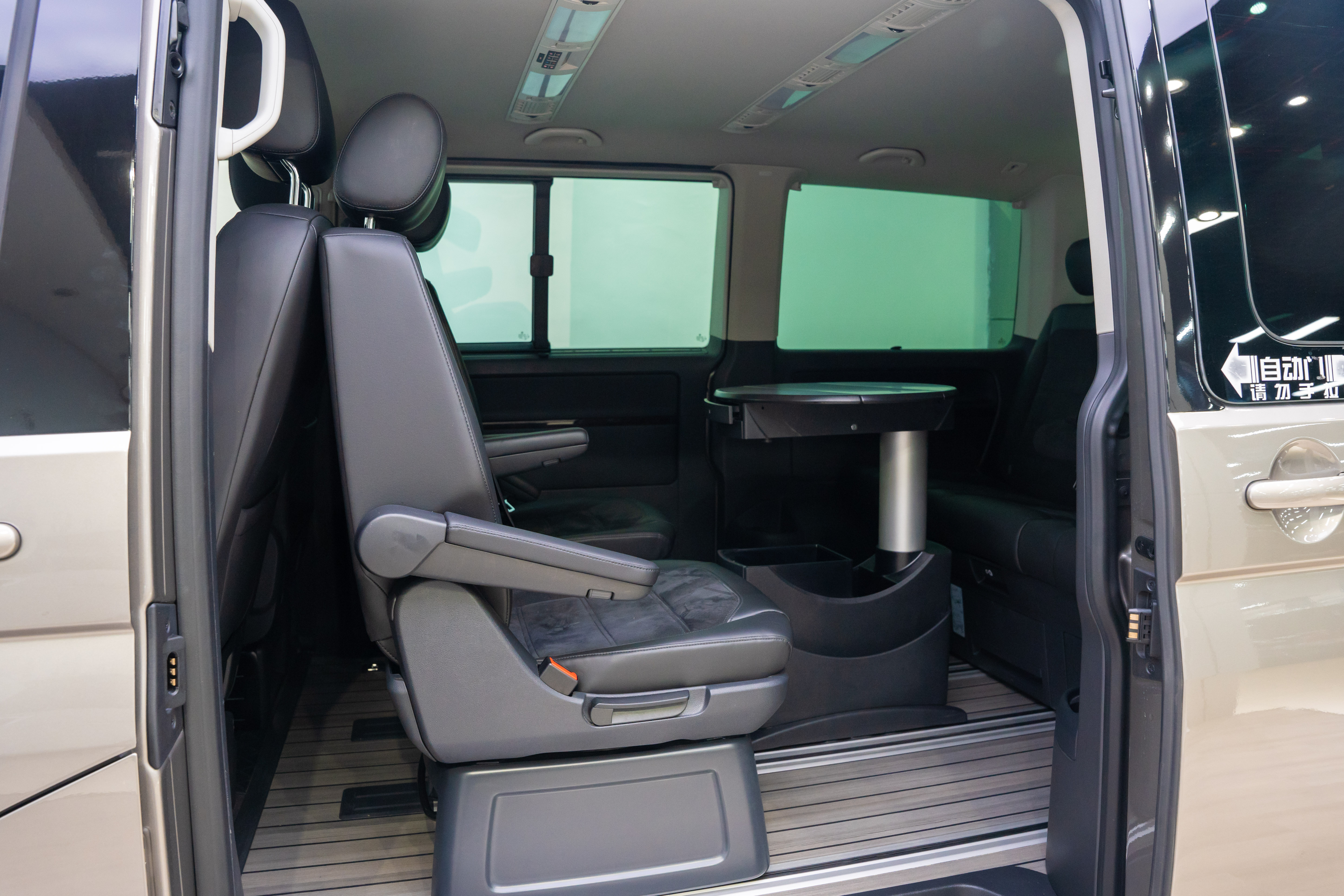 Volkswagen Multivan 2019 #18 Volkswagen Multivan 2019 imagem de carro #18