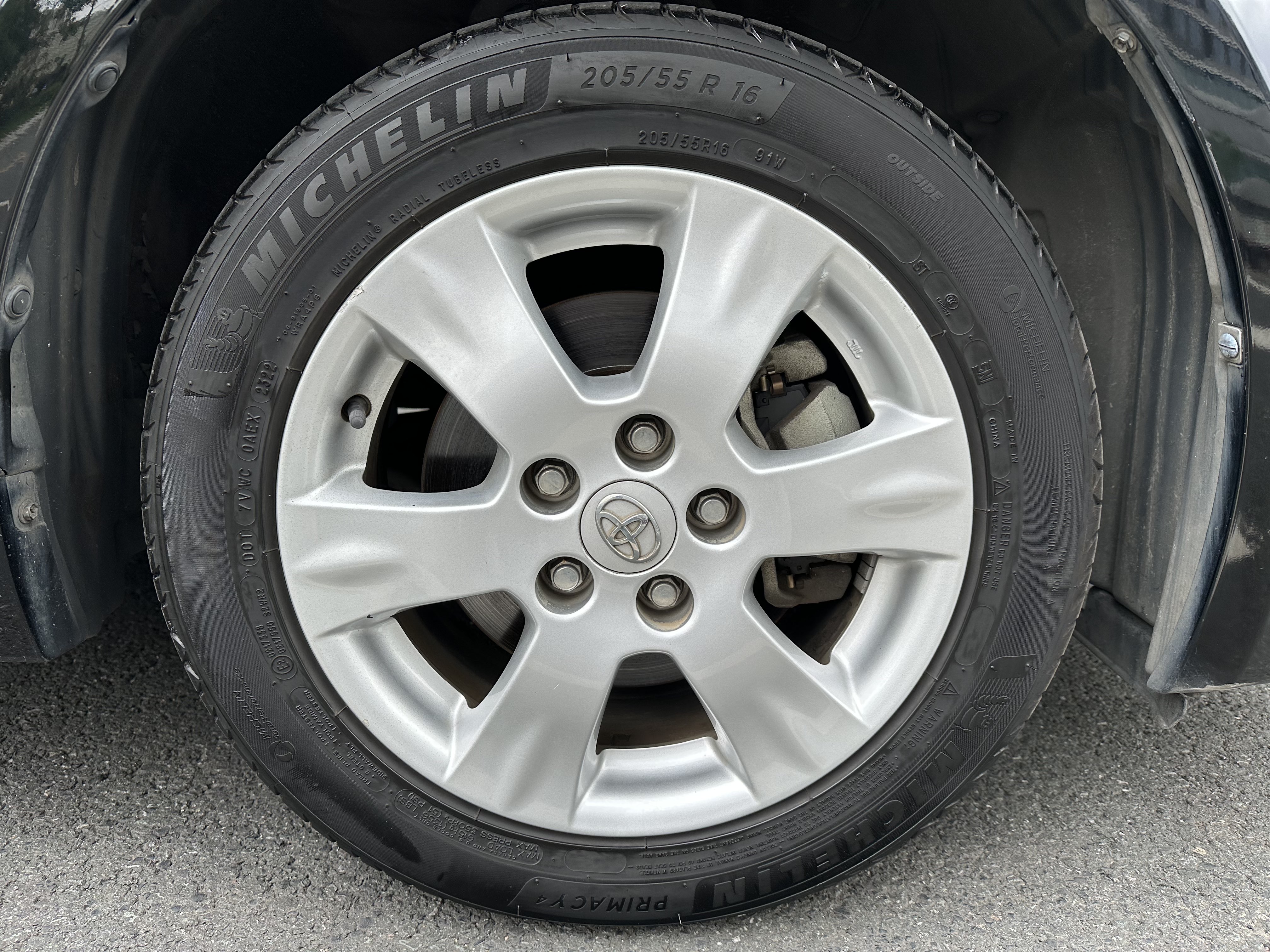 Toyota Zelas 2012 #18 Toyota Zelas 2012 car image #18