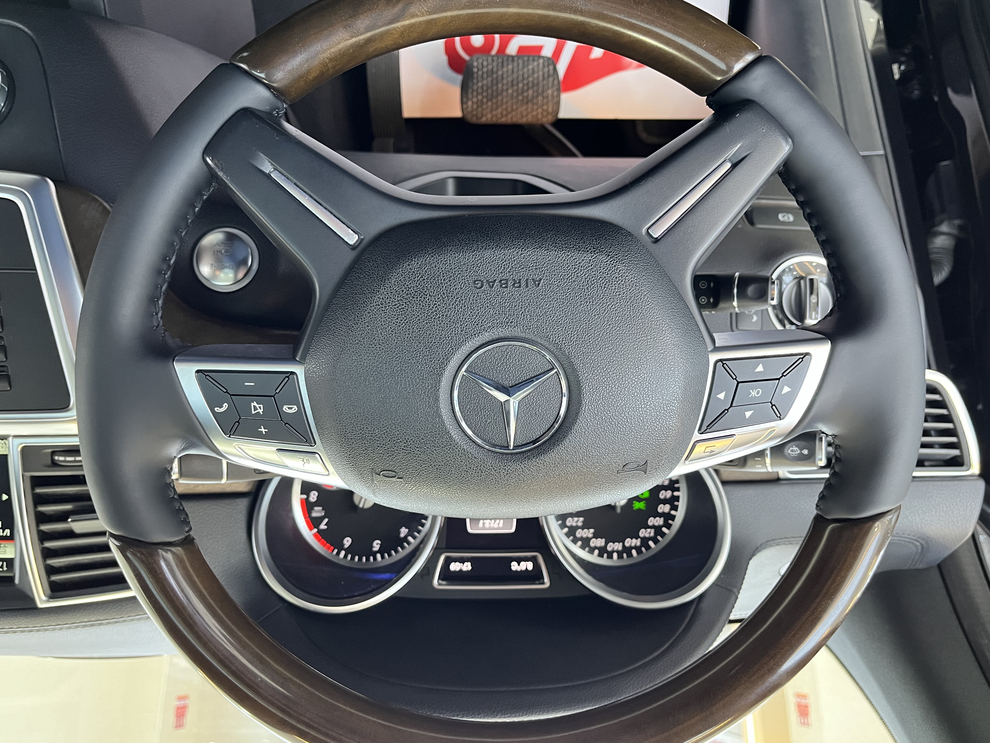 Mercedes-Benz GL Class 2014 #18 Mercedes-Benz GL Class 2014 car image #18